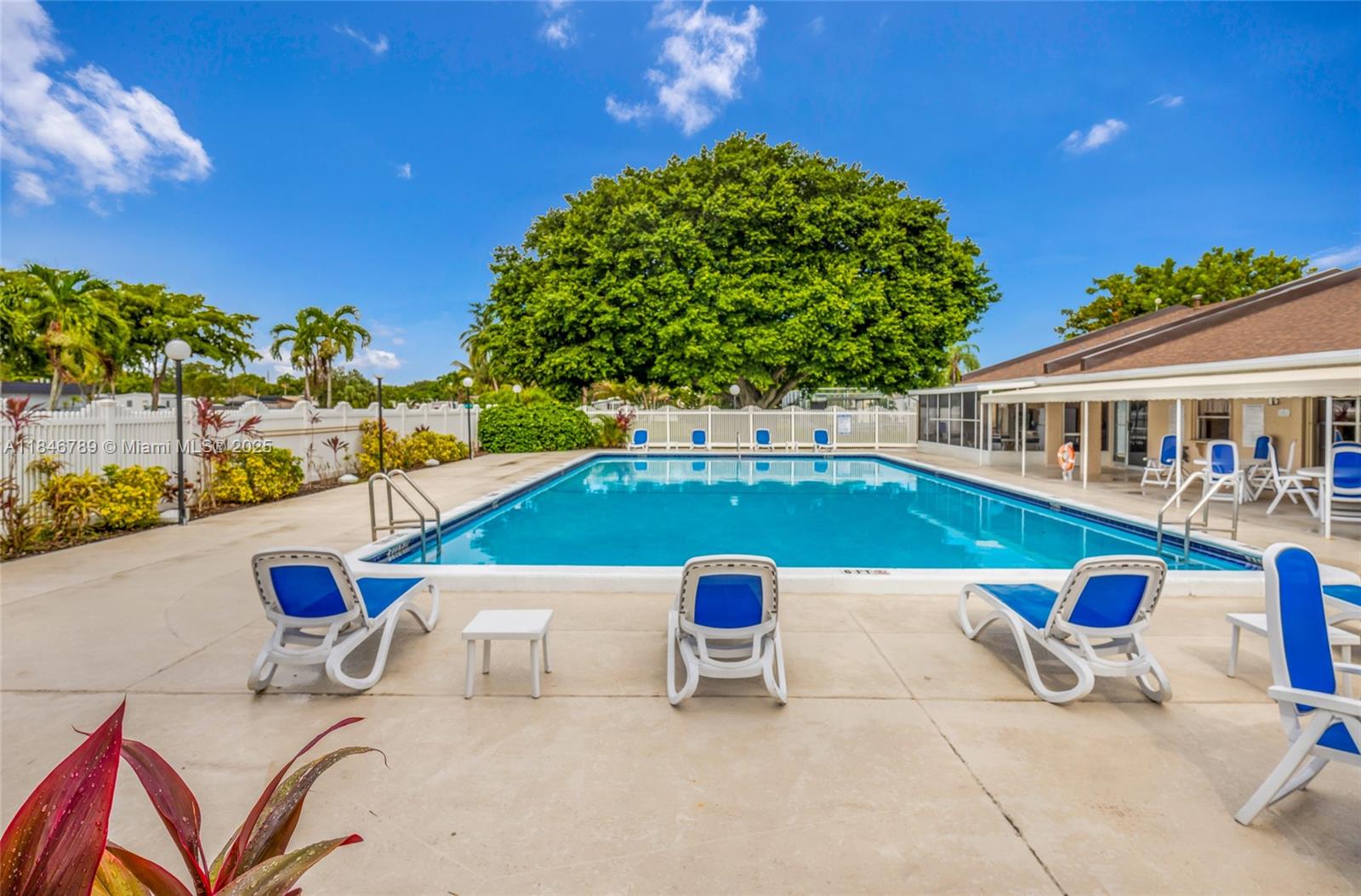 HIGHLAND MEADOWS ESTATES - Residential