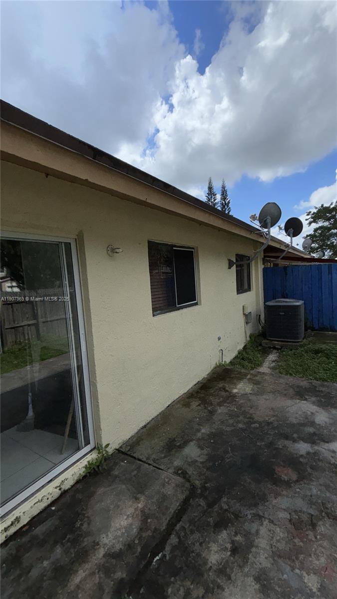 WATERSIDE TOWNHOMES SEC 2 - Residential Lease