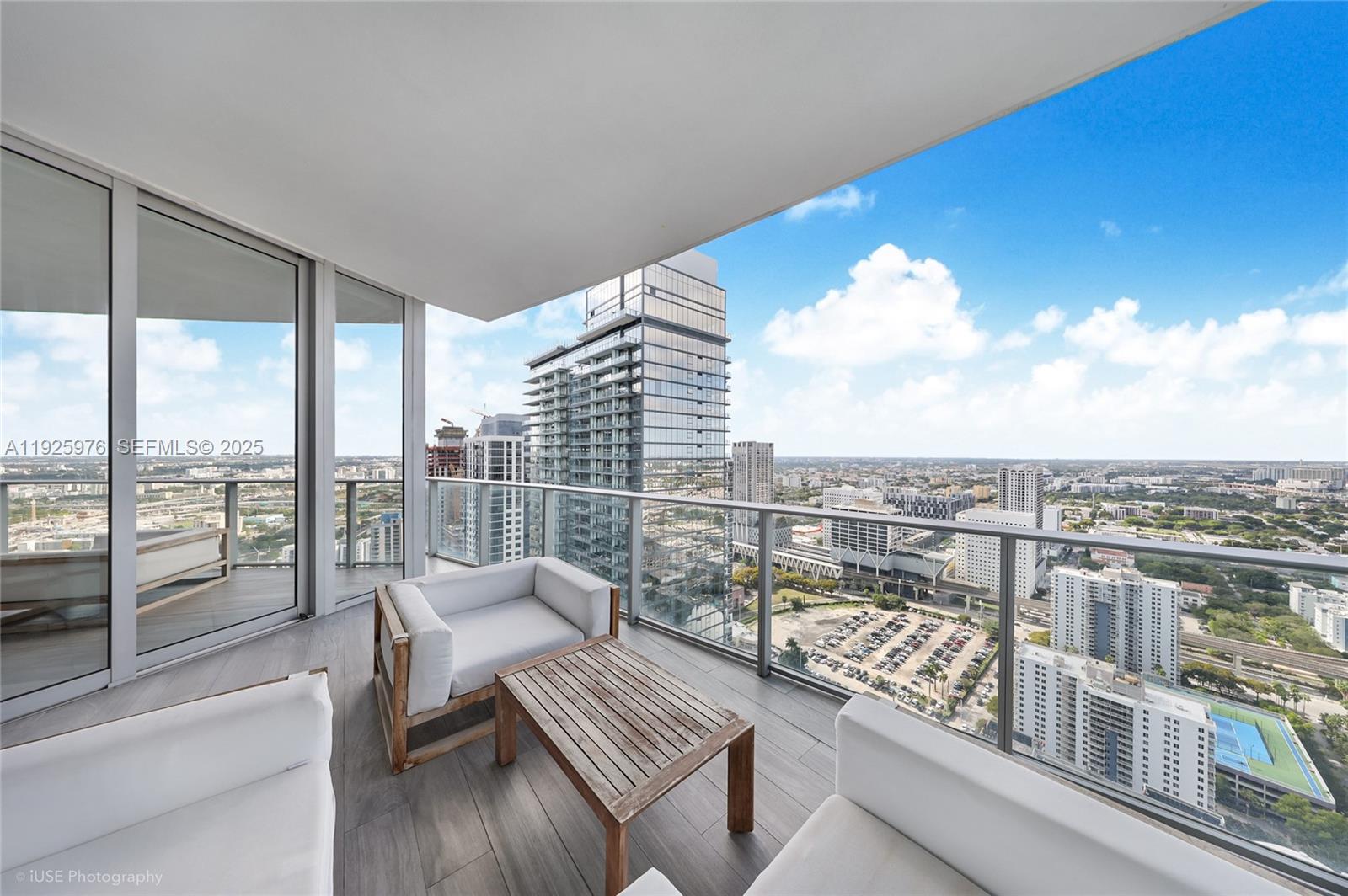 PARAMOUNT MIAMI WORLDCENT - Residential