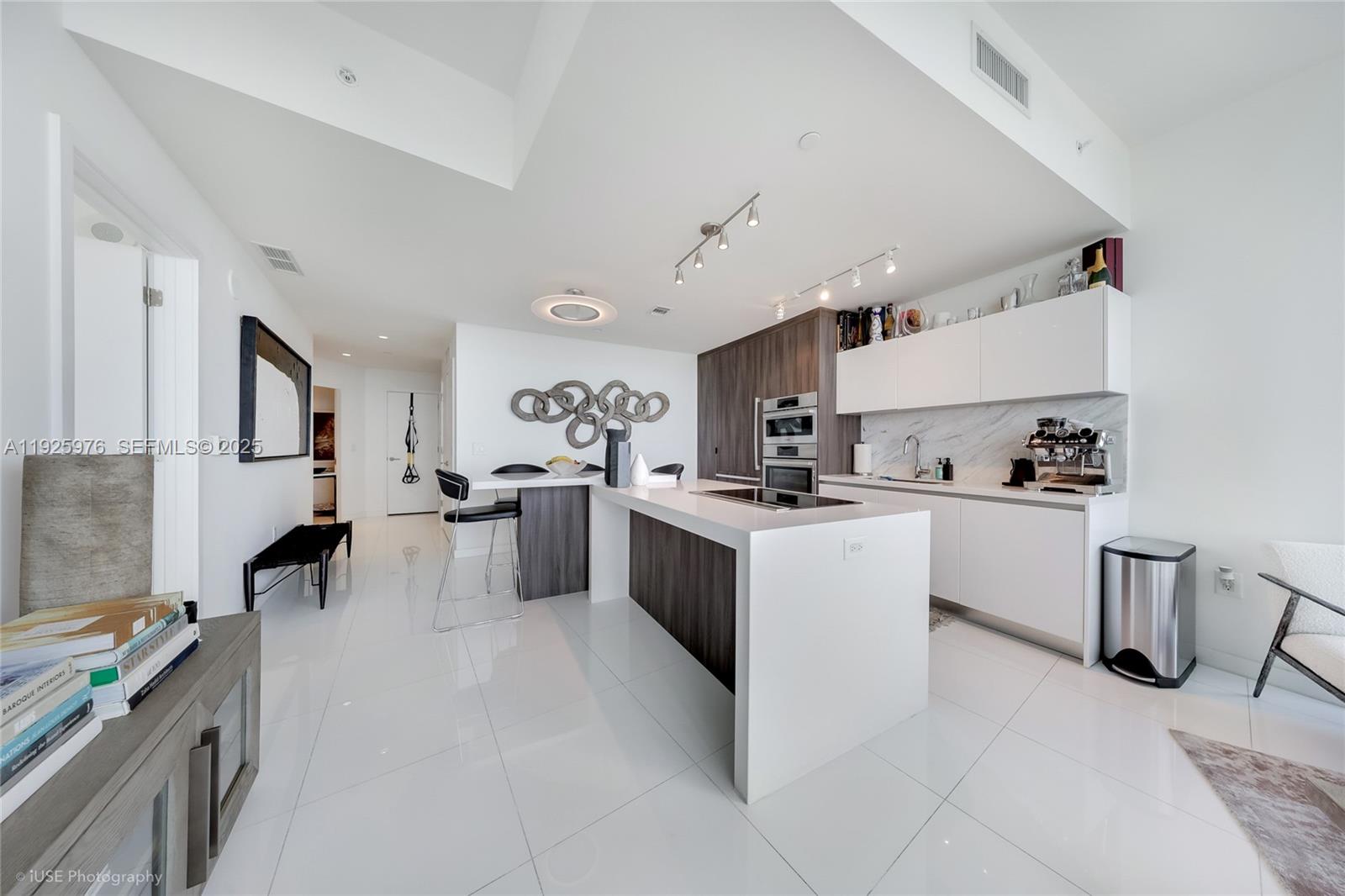 PARAMOUNT MIAMI WORLDCENT - Residential