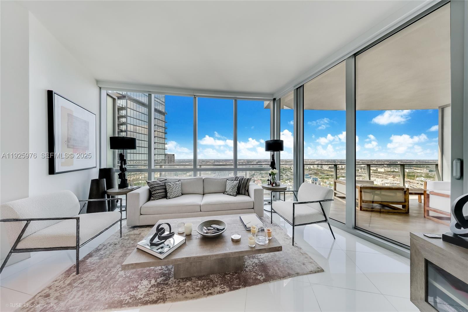 PARAMOUNT MIAMI WORLDCENT - Residential