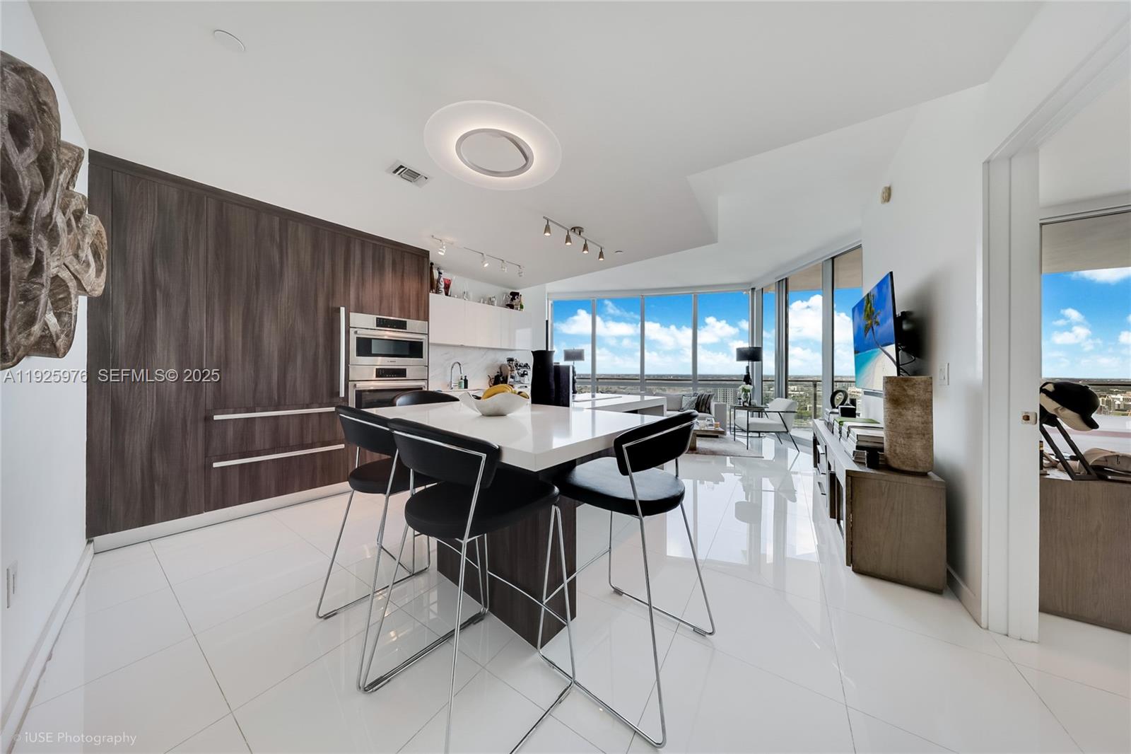 PARAMOUNT MIAMI WORLDCENT - Residential