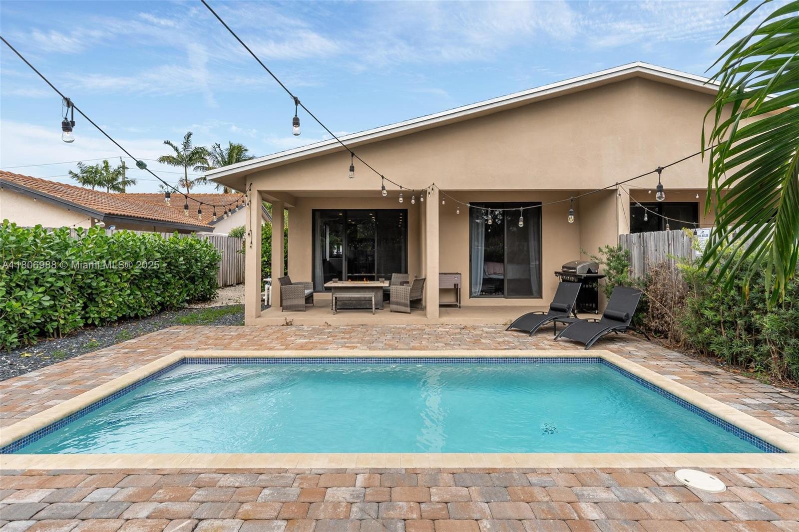 ESMONDA GARDENS - Residential