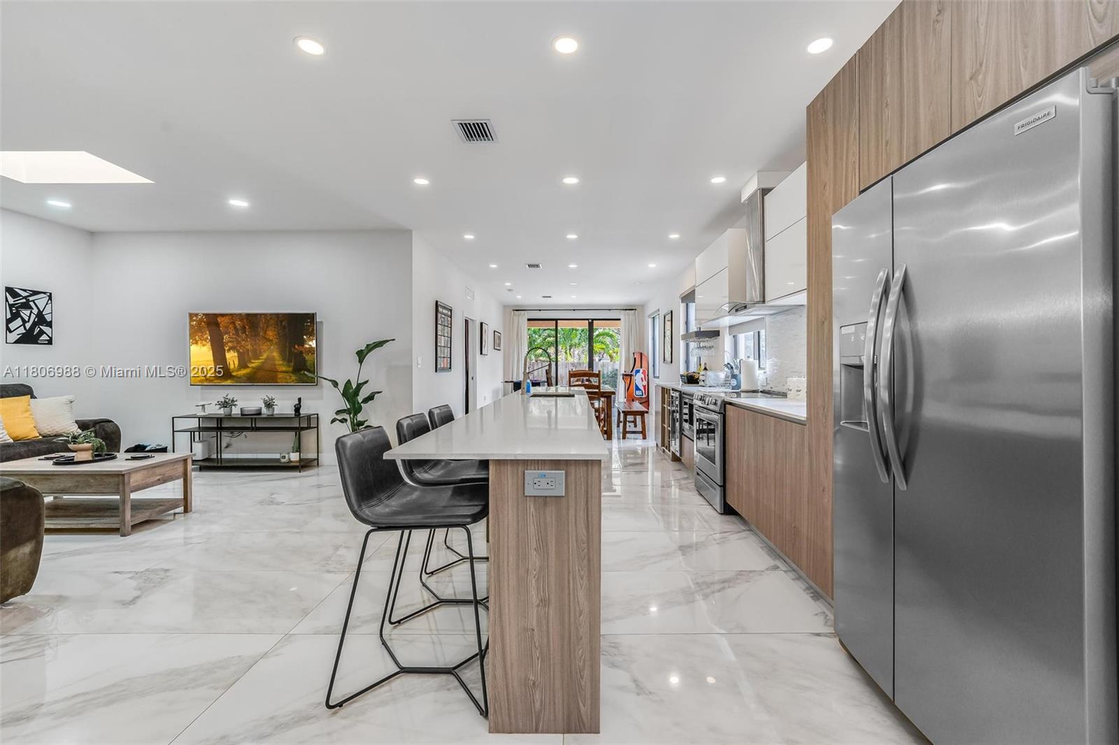 ESMONDA GARDENS - Residential
