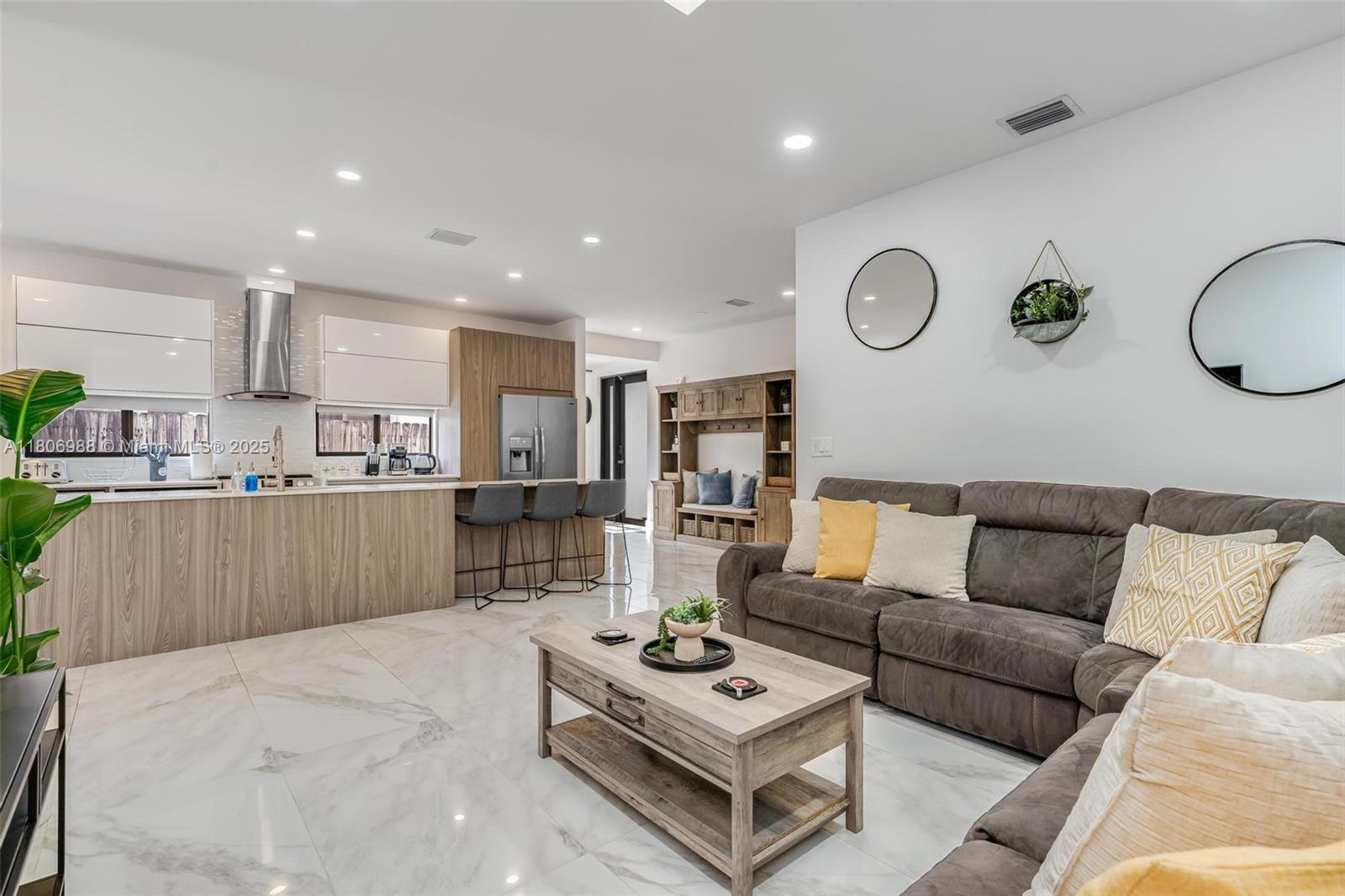ESMONDA GARDENS - Residential