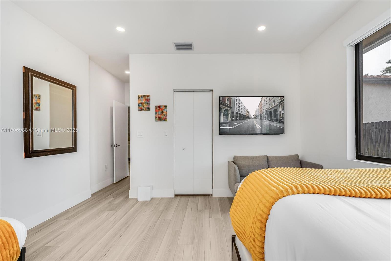 ESMONDA GARDENS - Residential