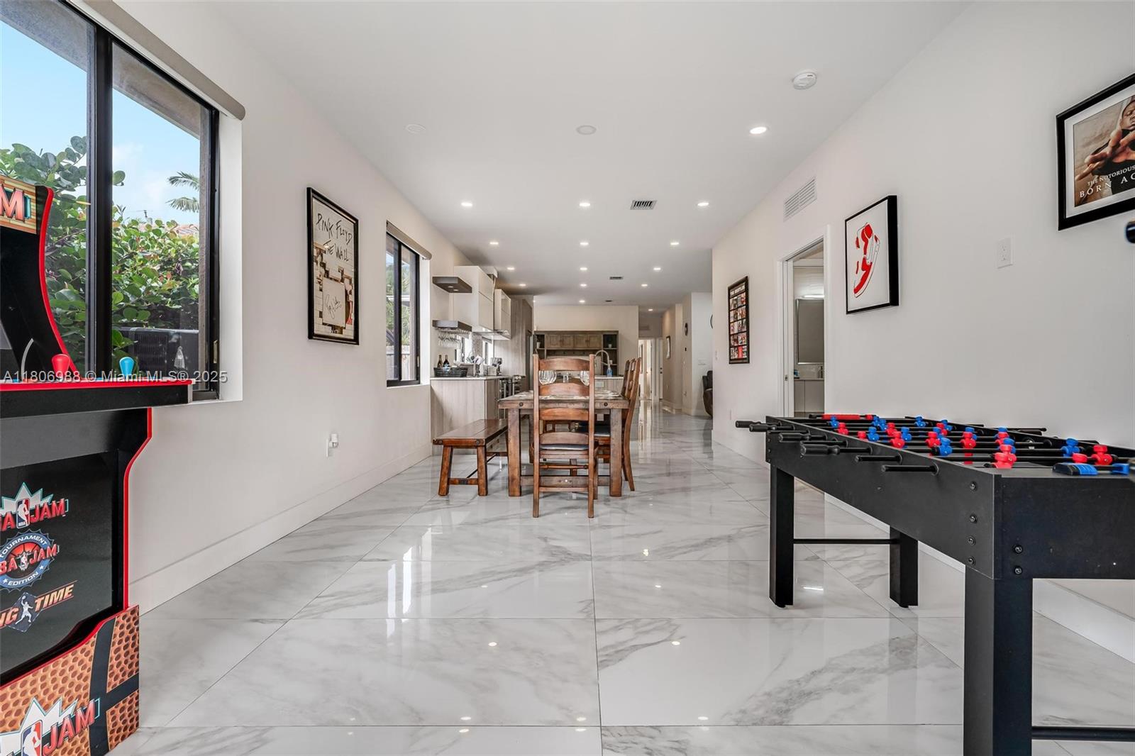 ESMONDA GARDENS - Residential
