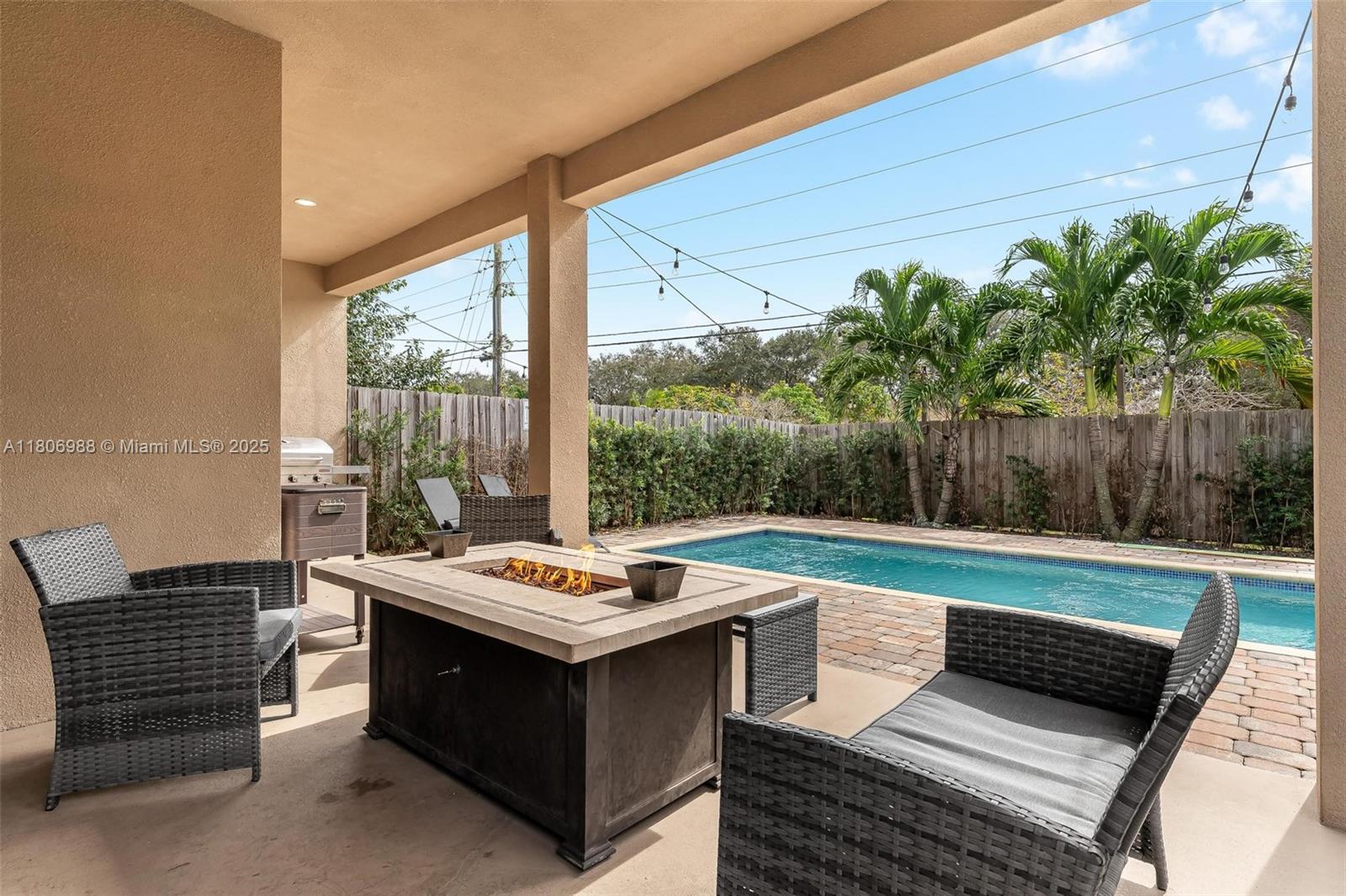ESMONDA GARDENS - Residential