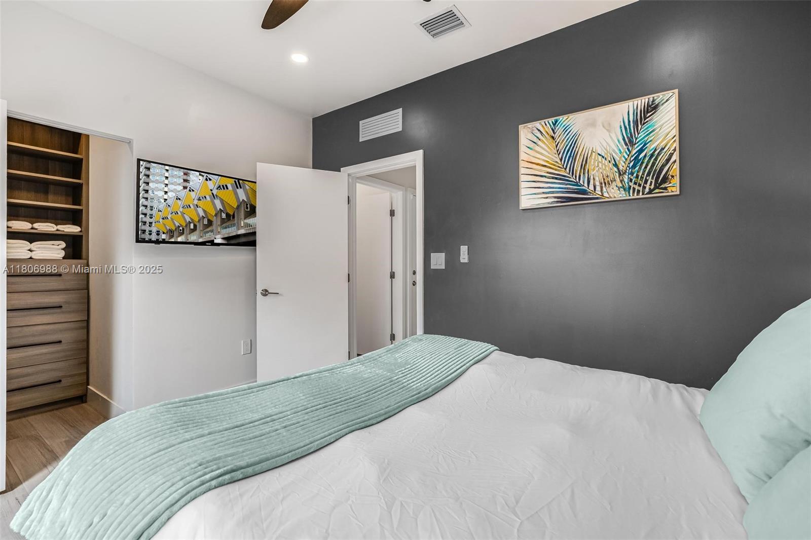 ESMONDA GARDENS - Residential