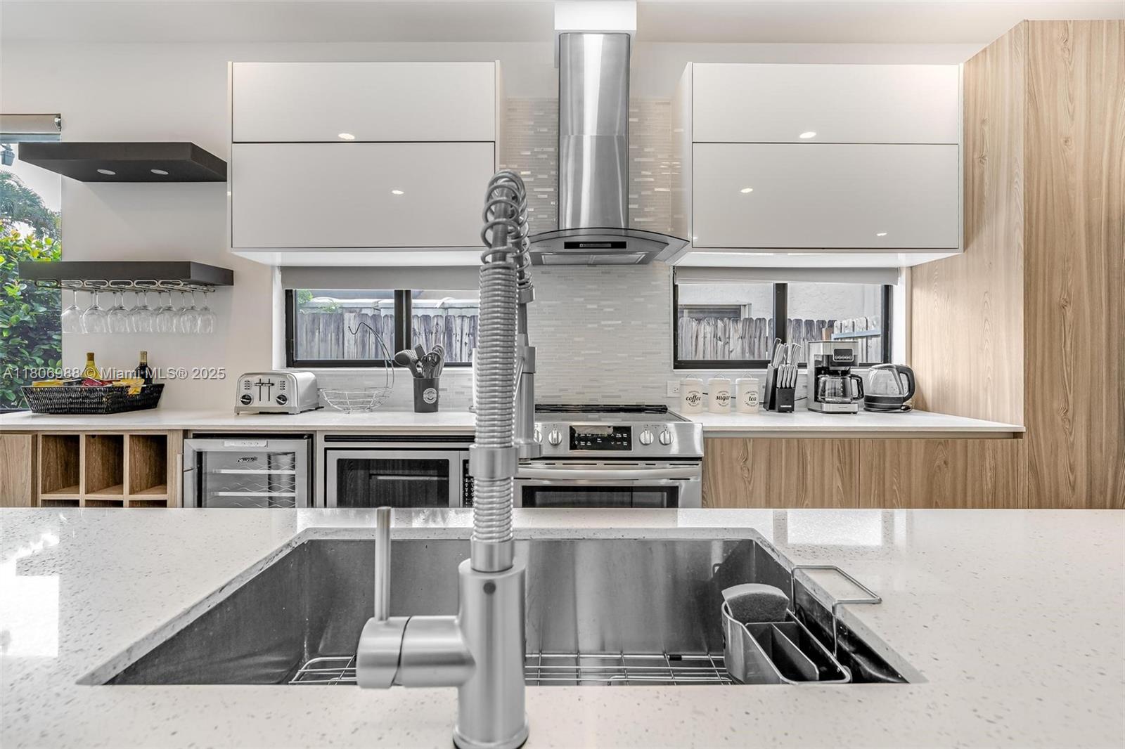 828 SW 14th Ct
