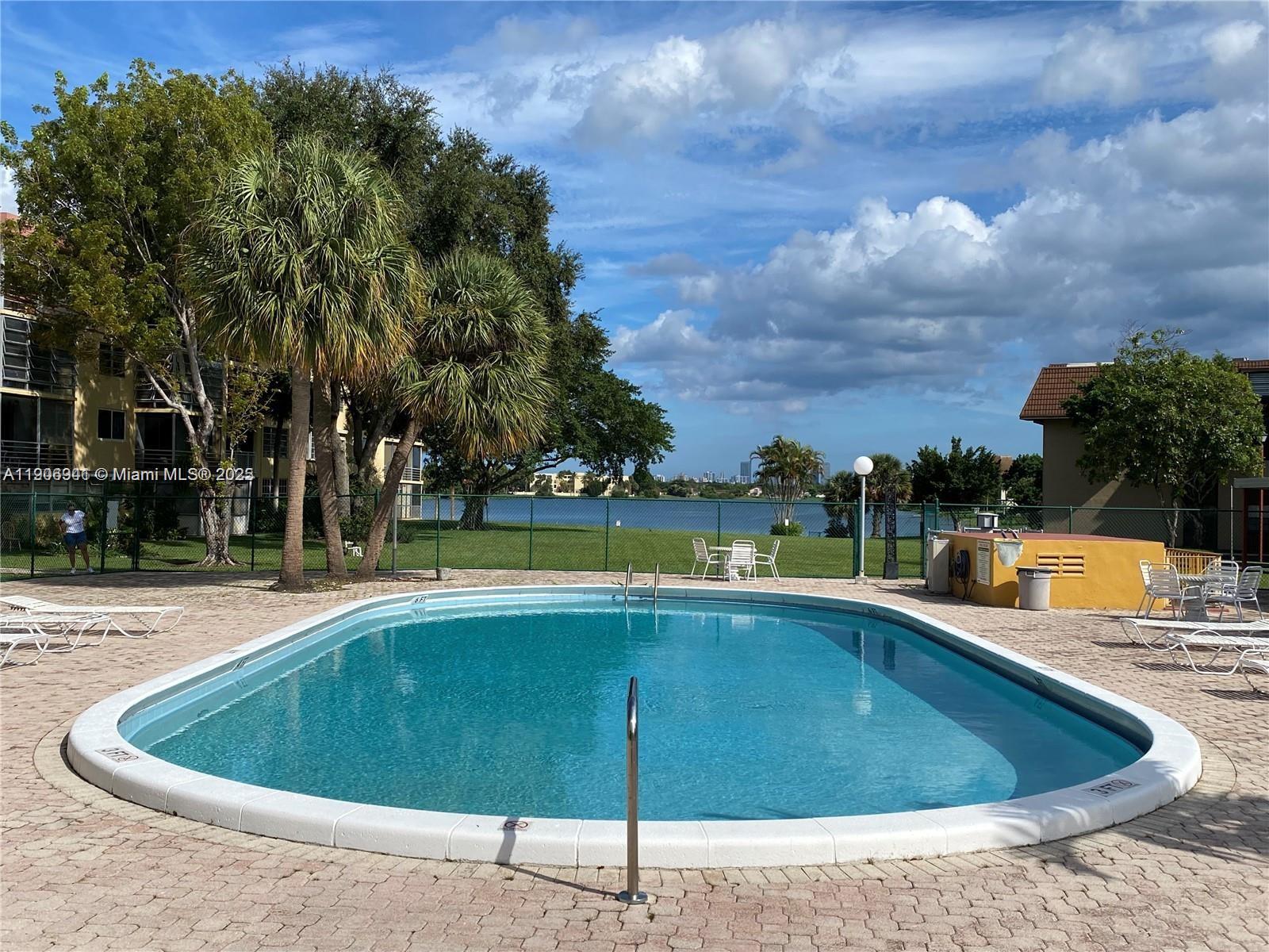 ROYAL OAKS CONDO - Residential