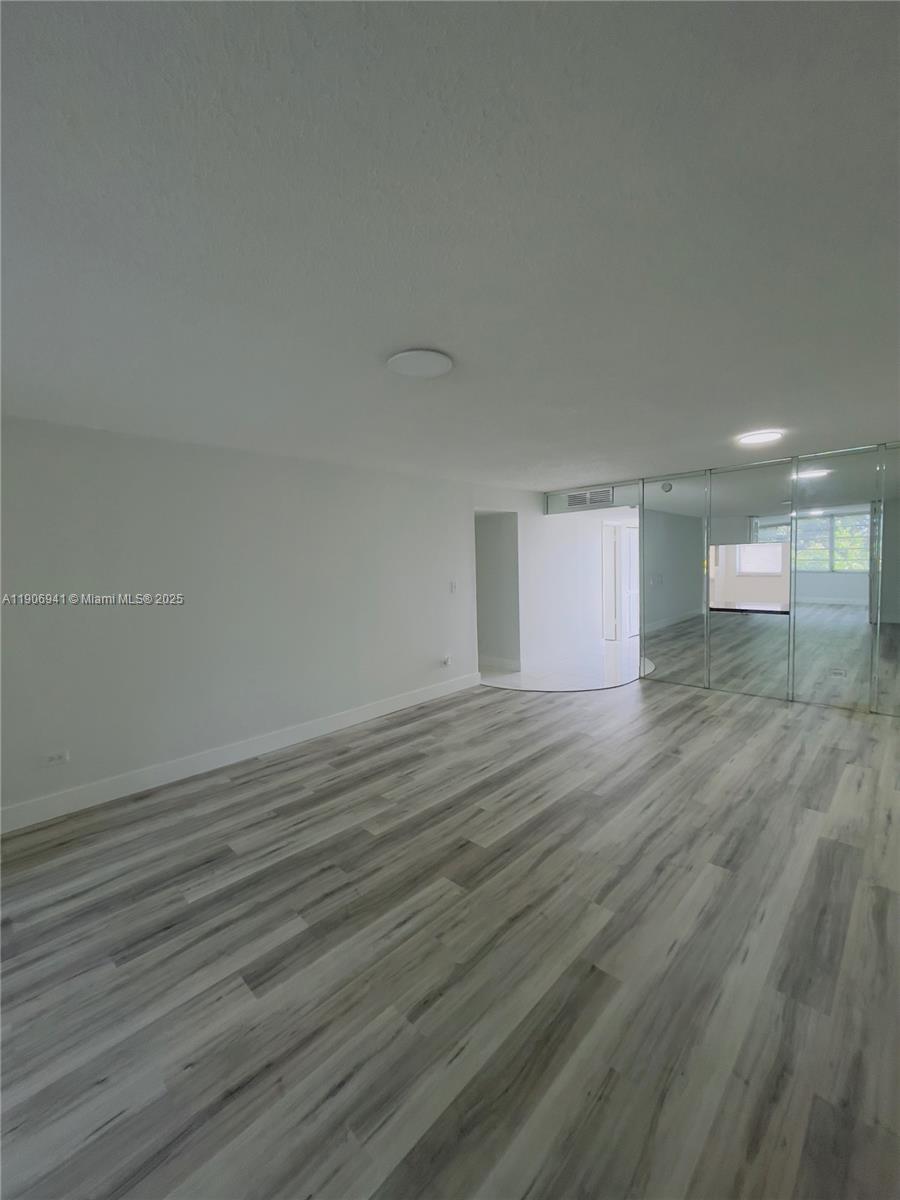 ROYAL OAKS CONDO - Residential