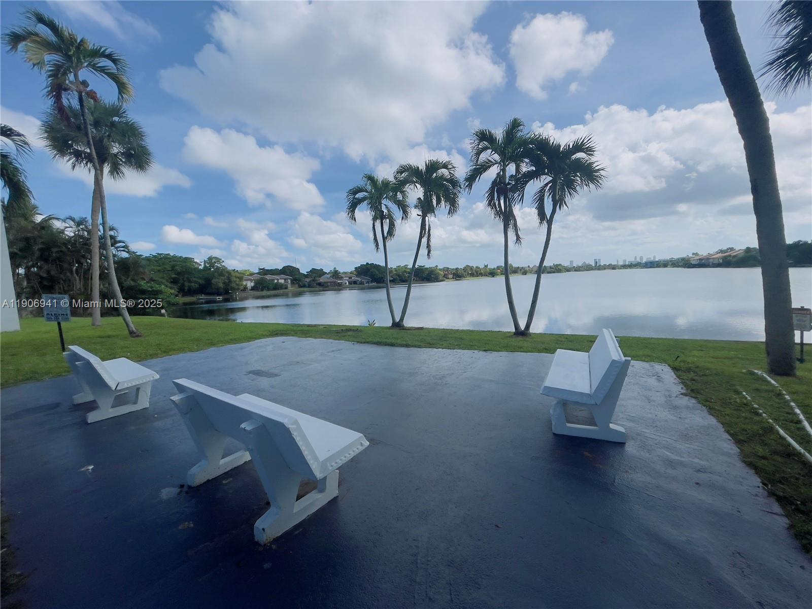 ROYAL OAKS CONDO - Residential