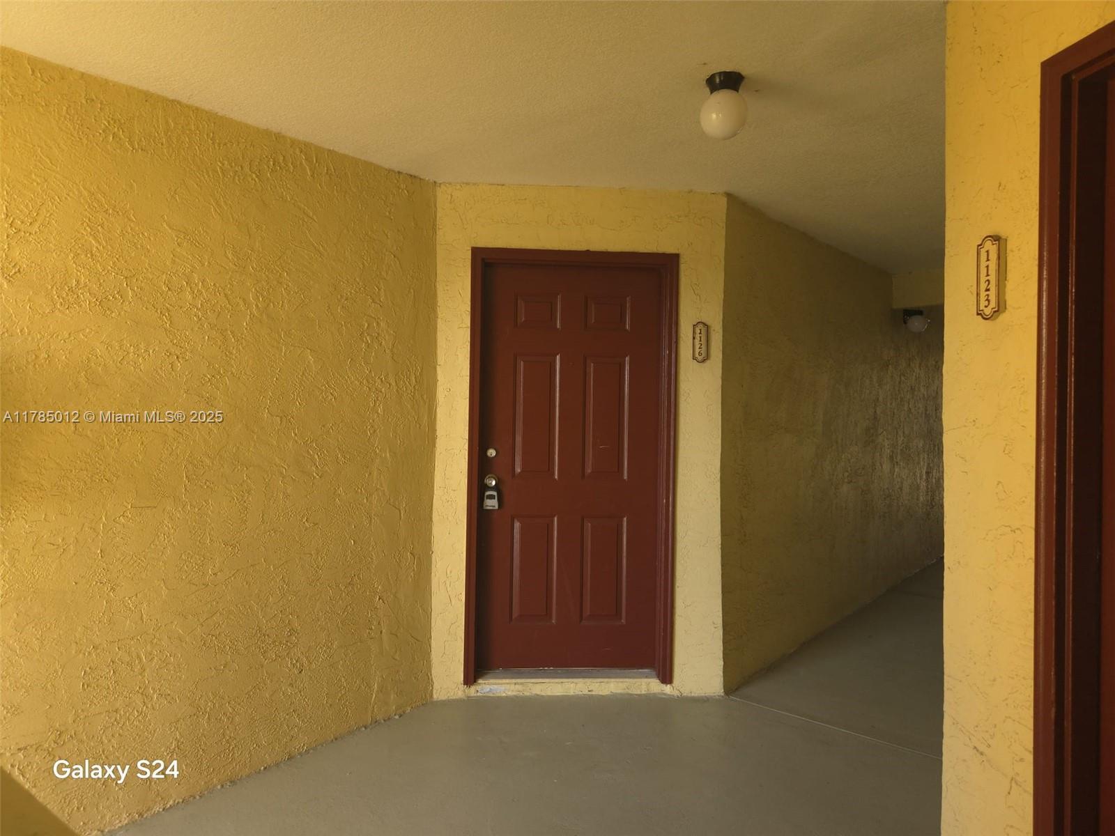 12540 VISTA ISLES DR 1126