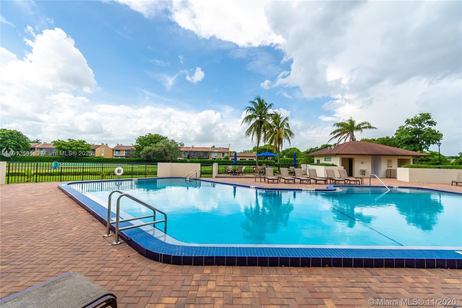 DORAL PK COUNTRY CL VILLA - Residential Lease
