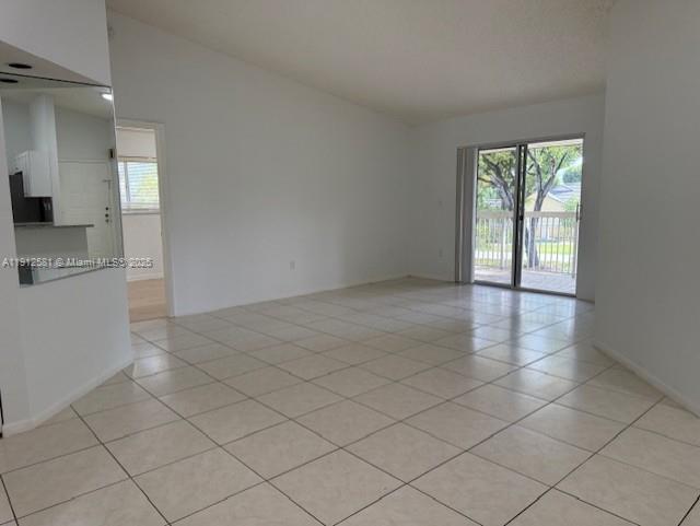 DORAL PK COUNTRY CL VILLA - Residential Lease