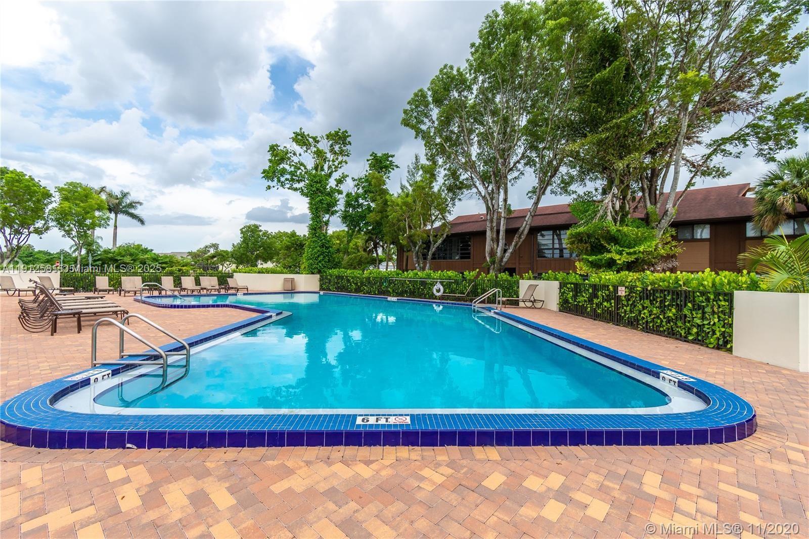 DORAL PK COUNTRY CL VILLA - Residential Lease