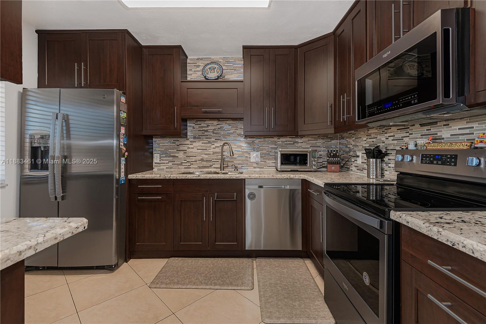 RACQUET CLUB APARTMENTS A - Residential
