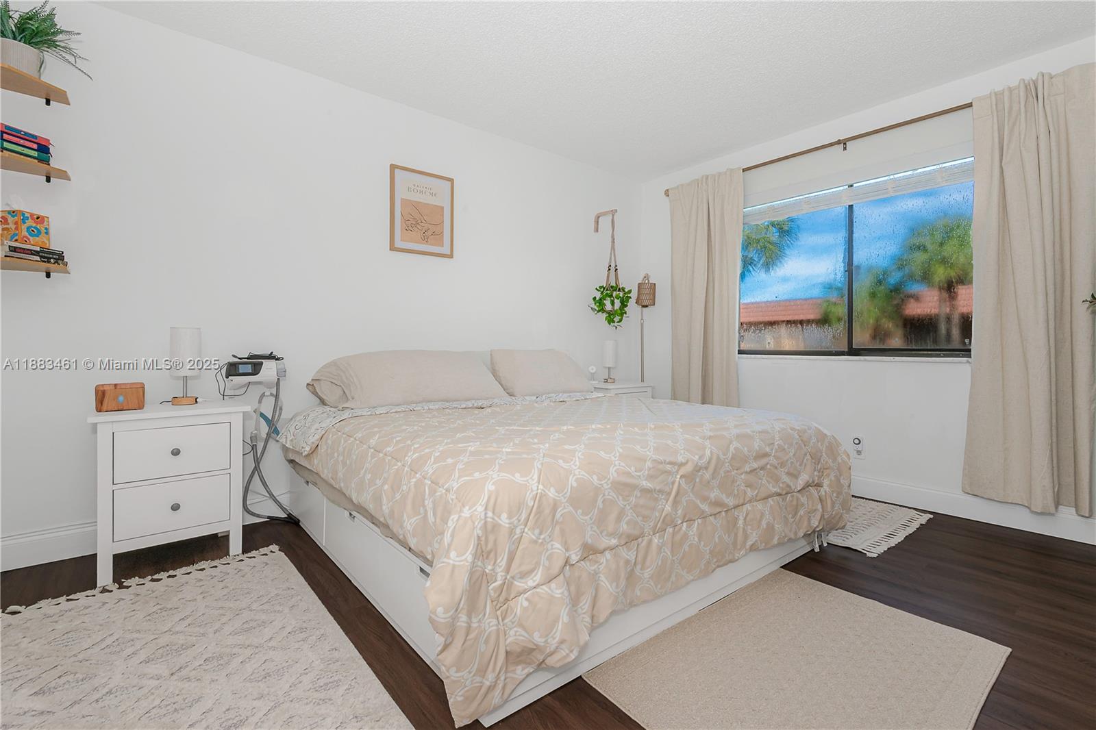 RACQUET CLUB APARTMENTS A - Residential