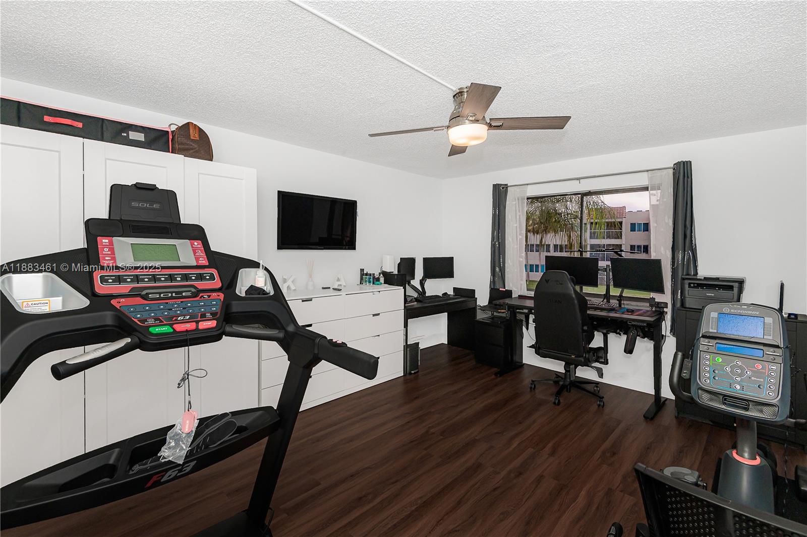 RACQUET CLUB APARTMENTS A - Residential
