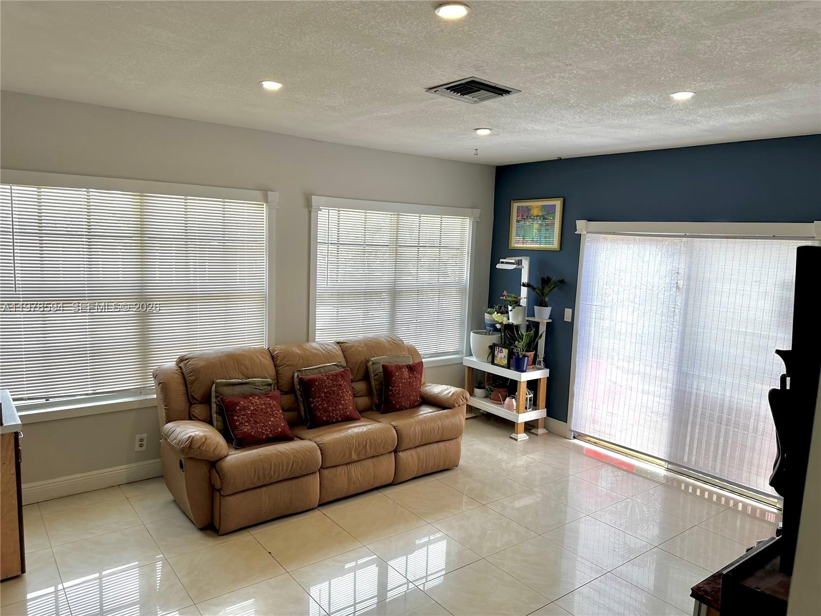 BREEZESWEPT PARK ESTATES - Residential