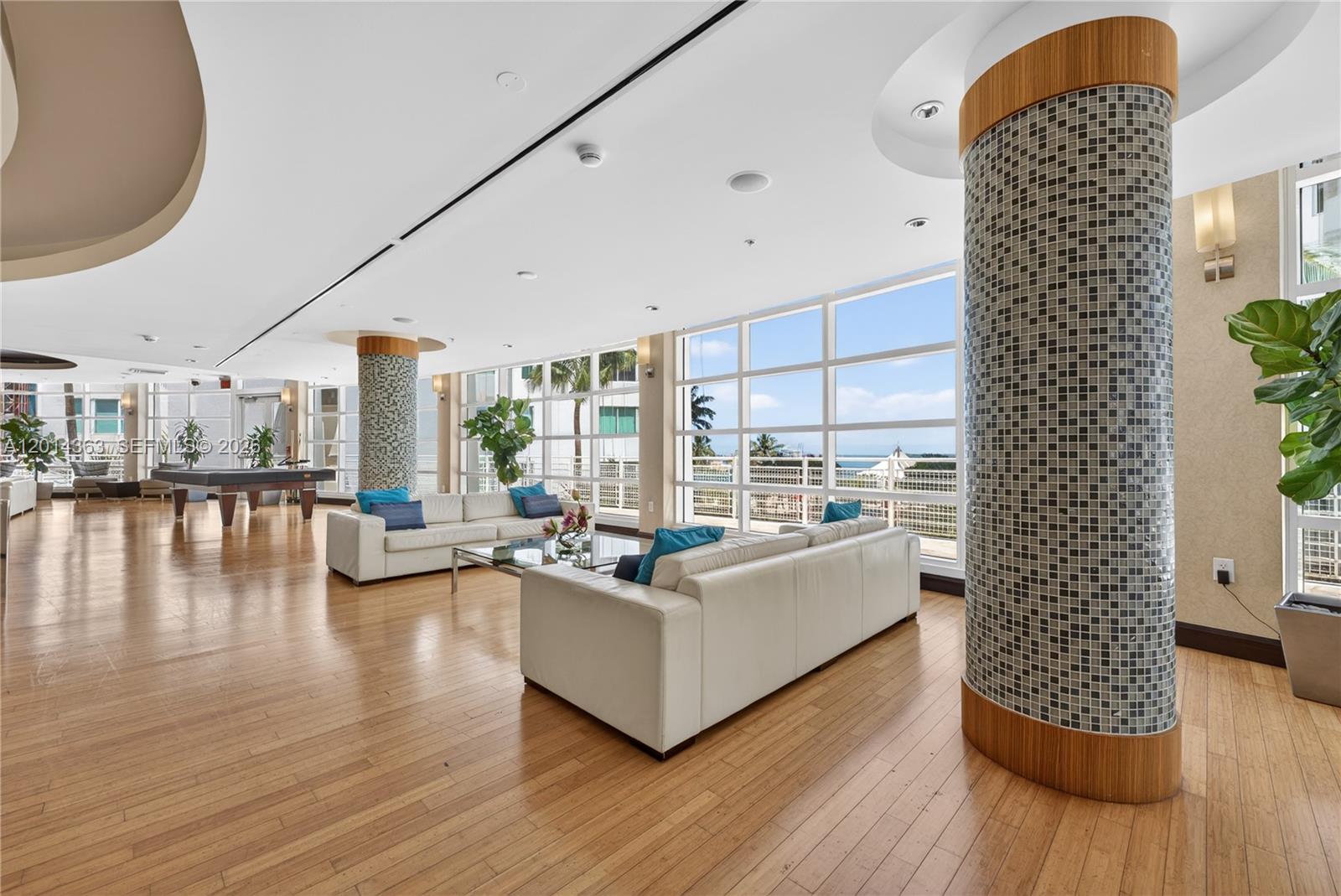 VIZCAYNE SOUTH CONDO - Residential