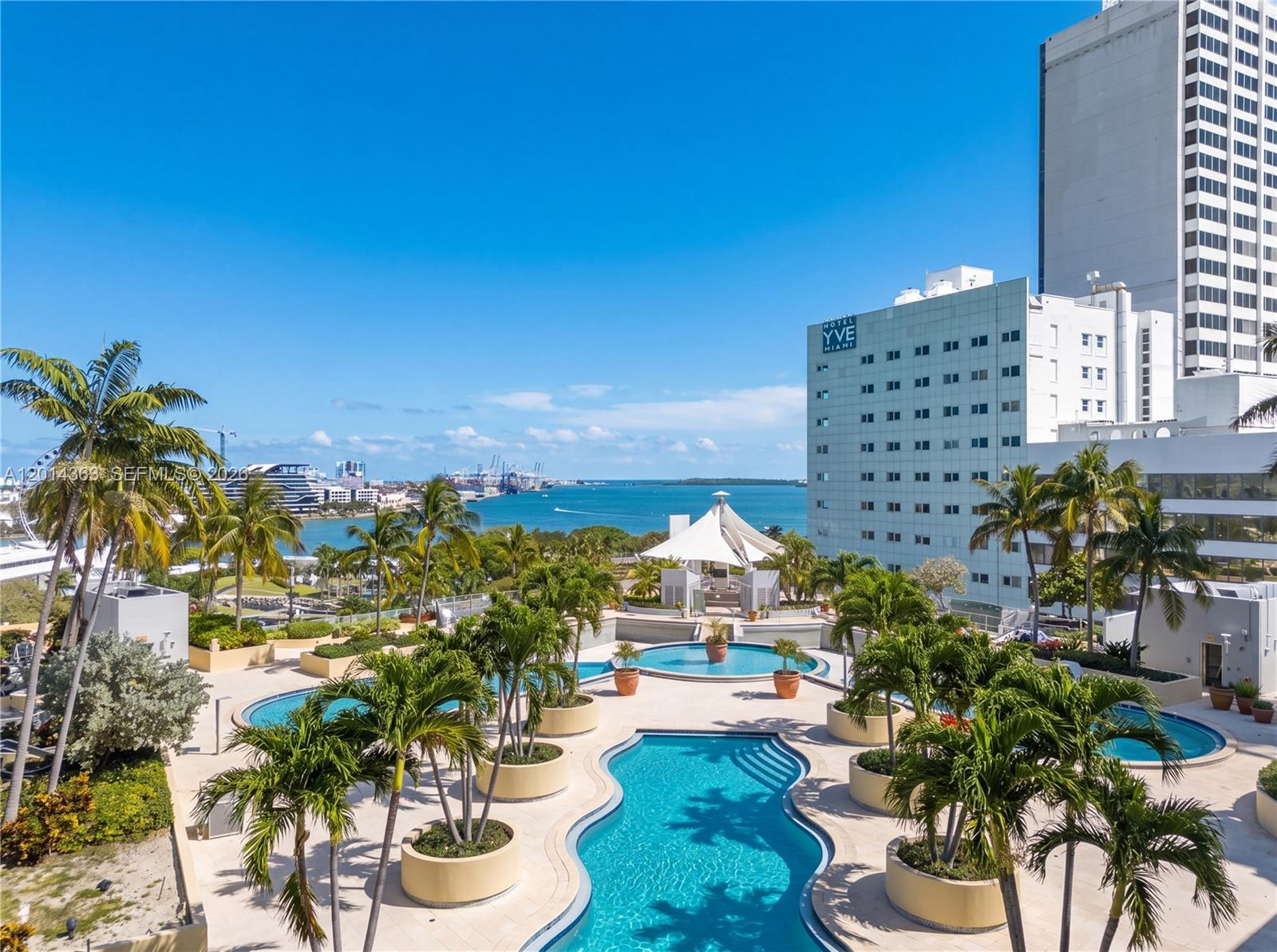 VIZCAYNE SOUTH CONDO - Residential