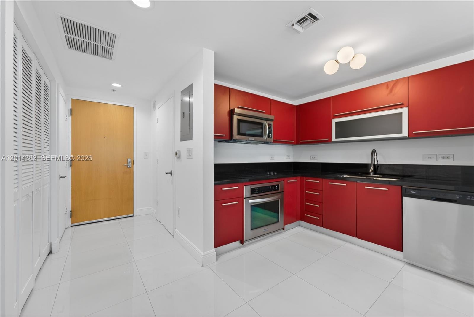 VIZCAYNE SOUTH CONDO - Residential