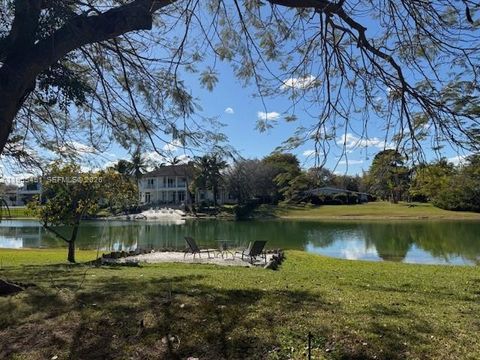 11820 SW 69th Ct * Pinecrest FL 33156