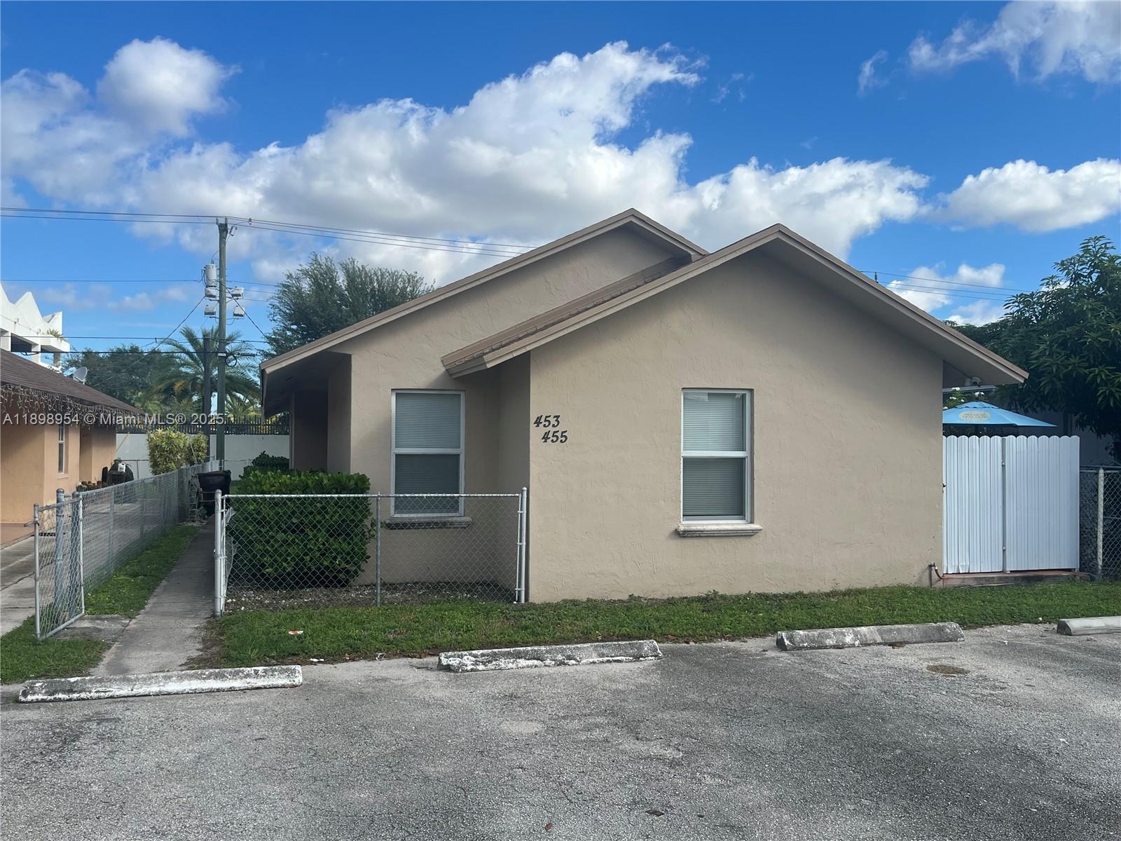 HIALEAH 8TH ADDN - Residential Income