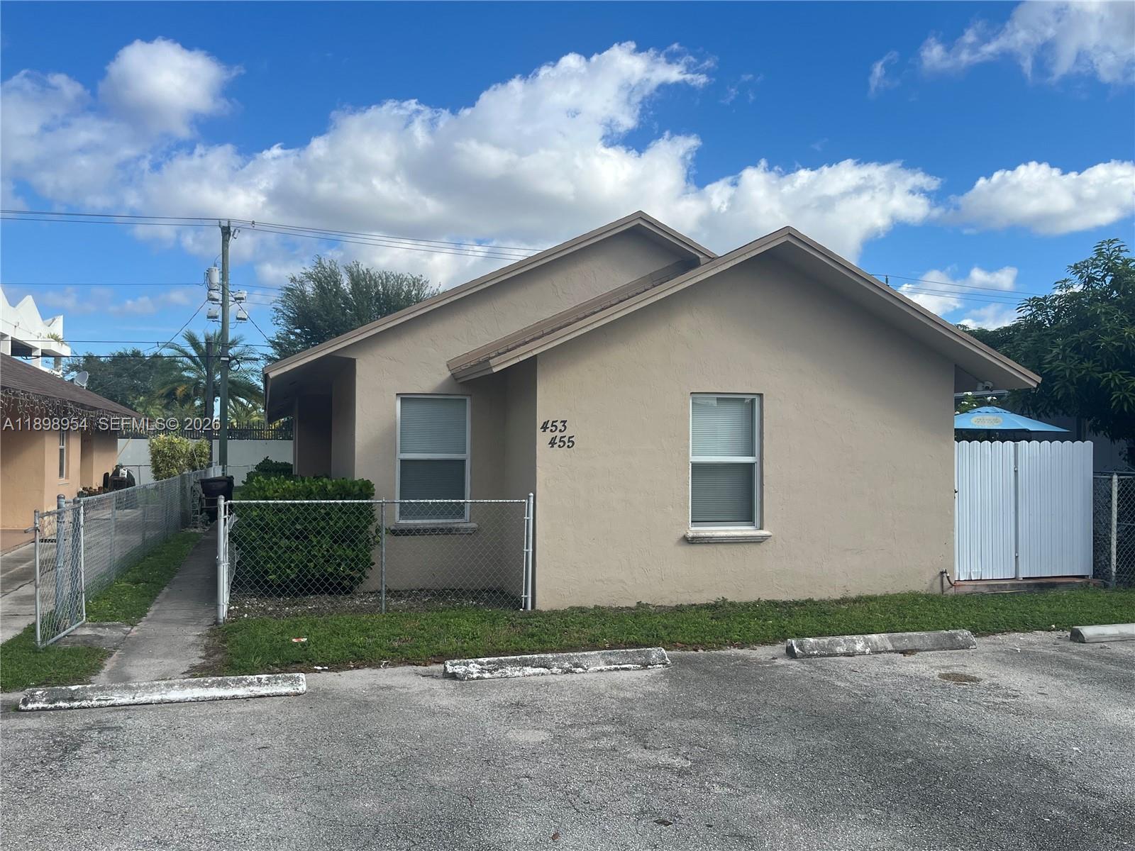 HIALEAH 8TH ADDN - Residential Income