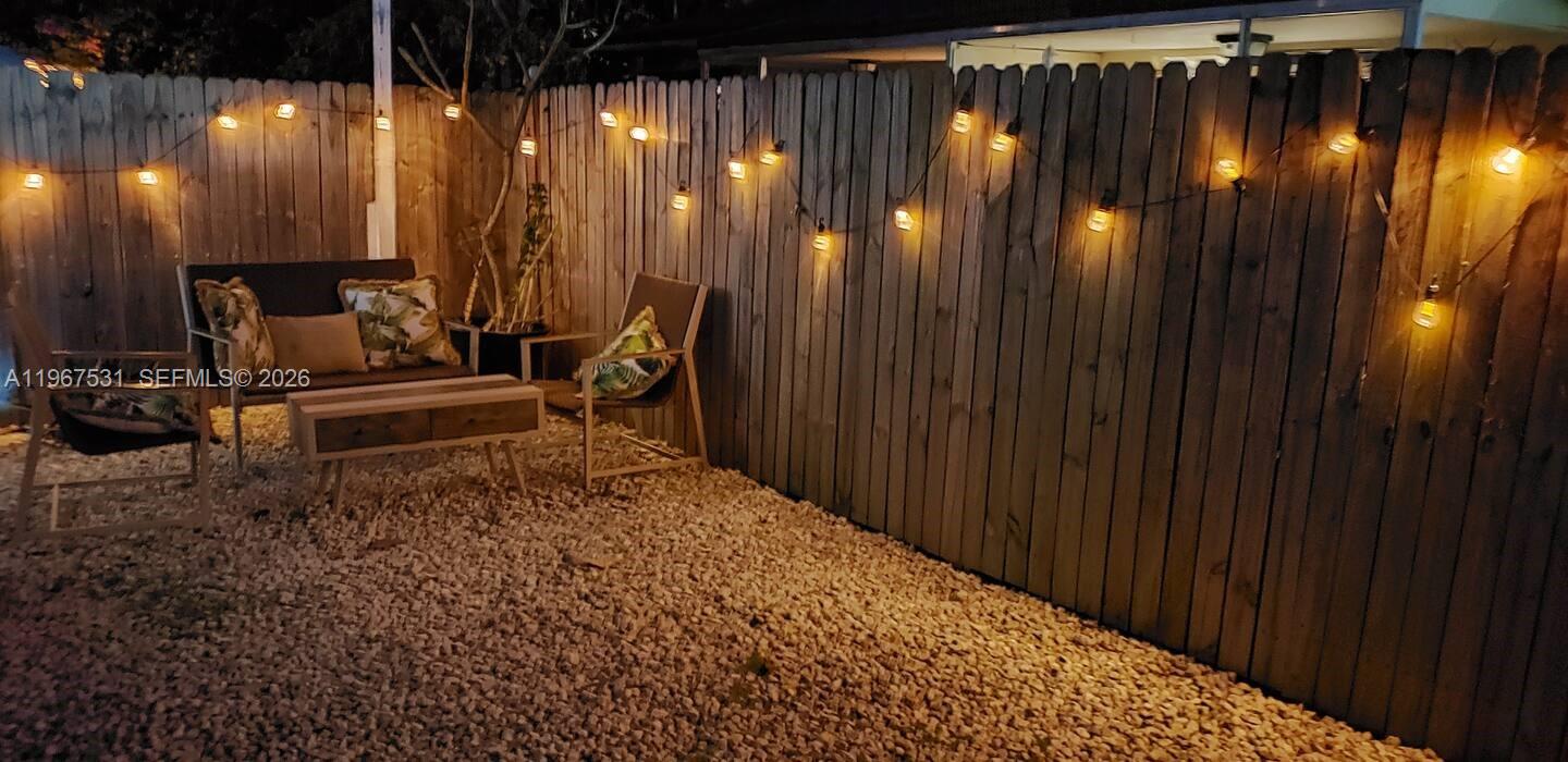 DIXIE WAY - Residential Income