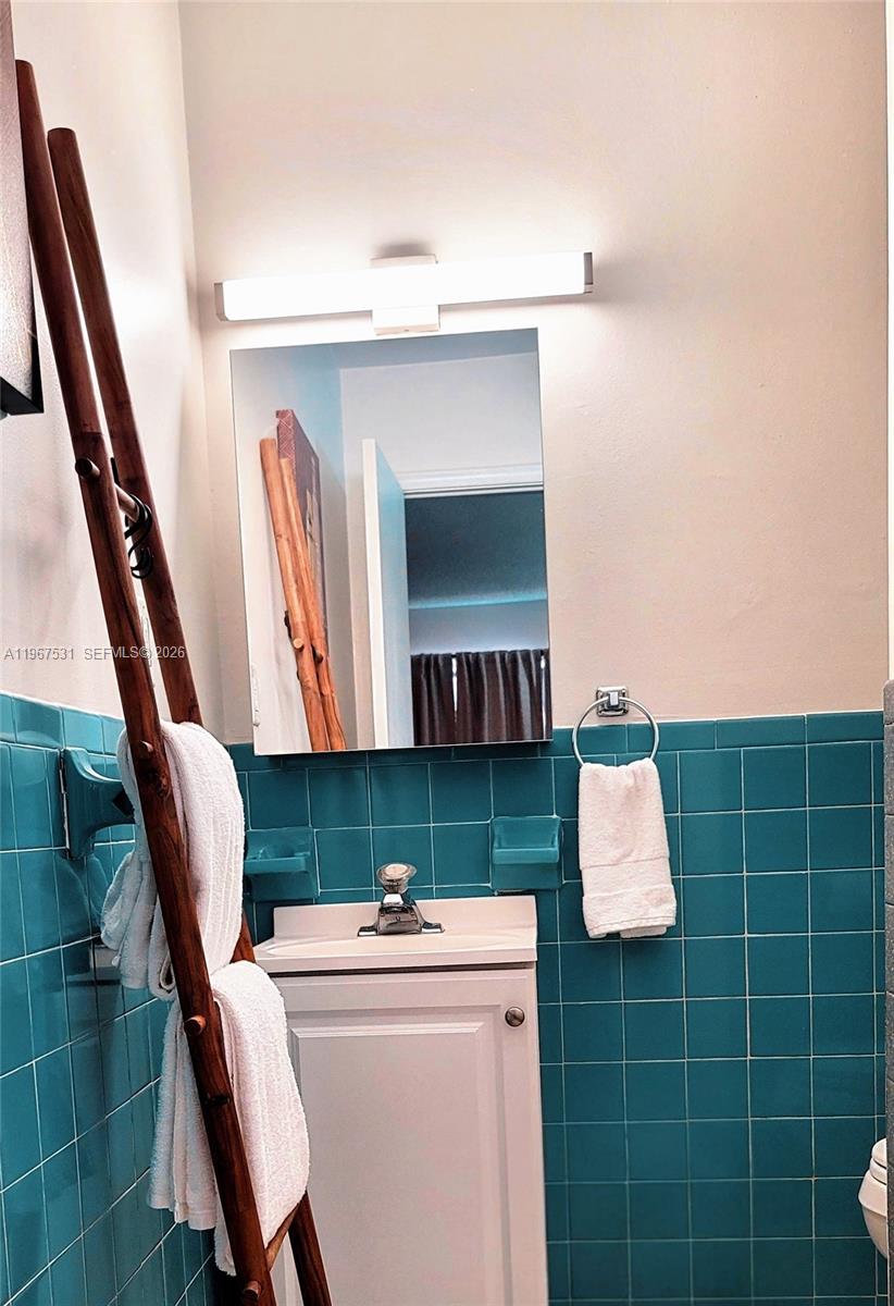 DIXIE WAY - Residential Income