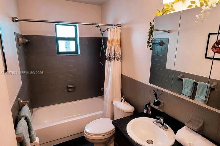 DIXIE WAY - Residential Income