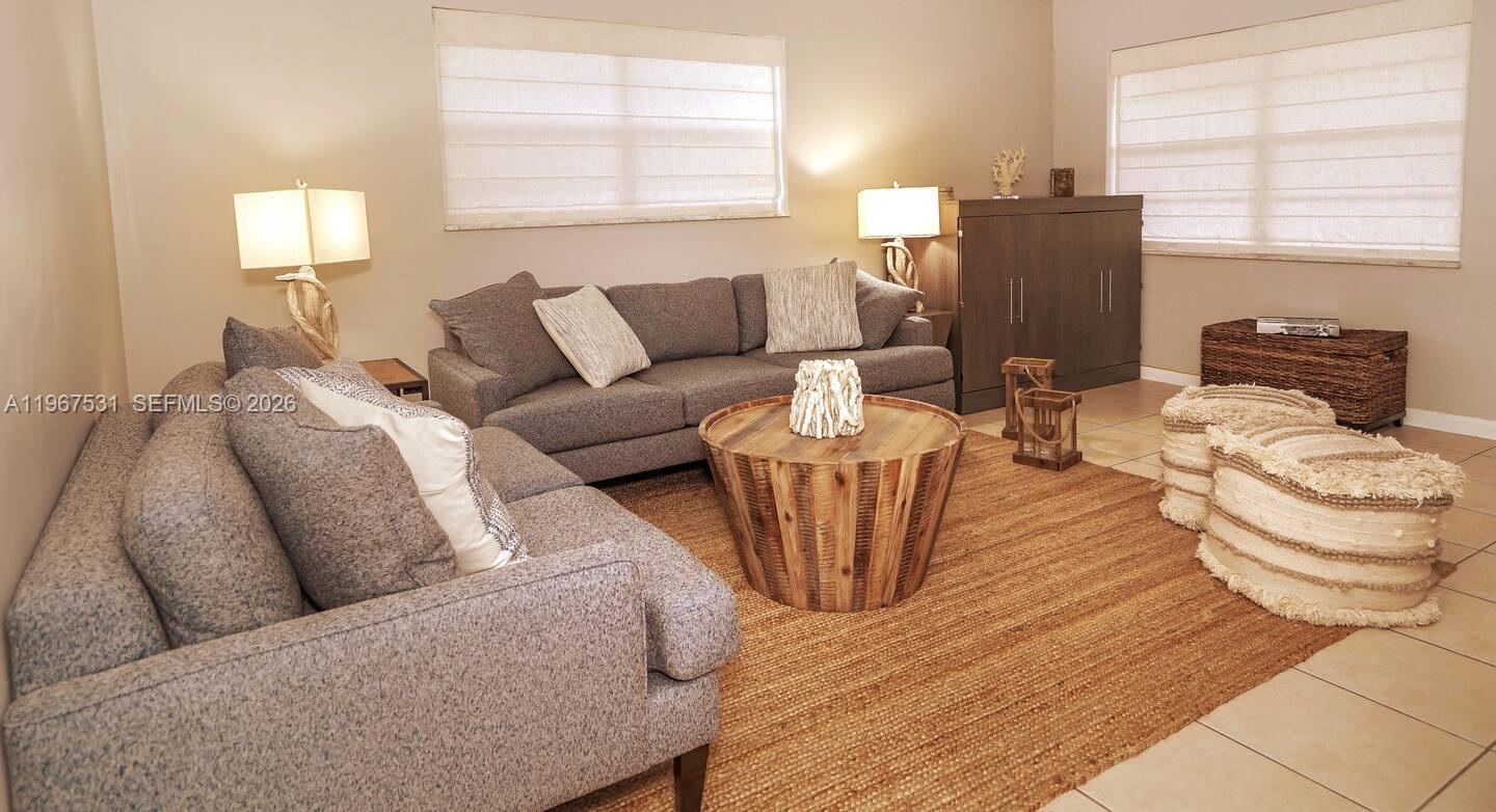 DIXIE WAY - Residential Income