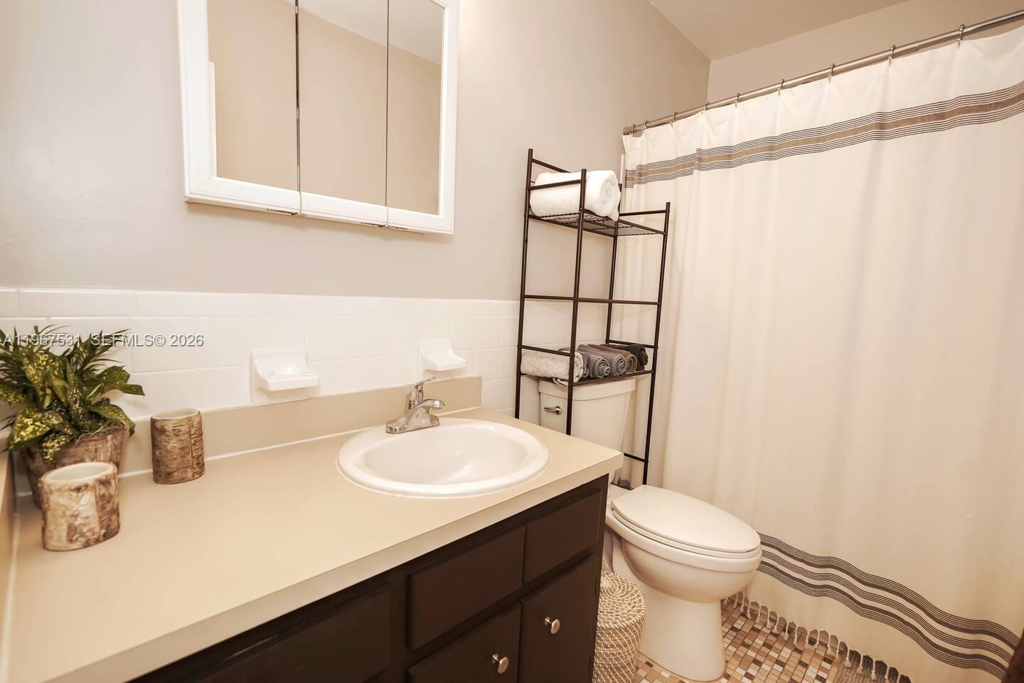 DIXIE WAY - Residential Income