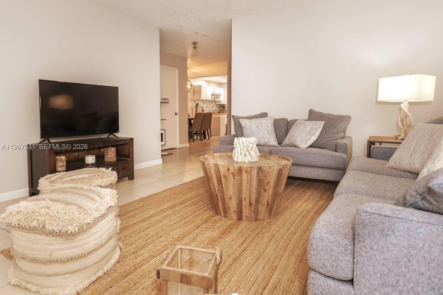 DIXIE WAY - Residential Income