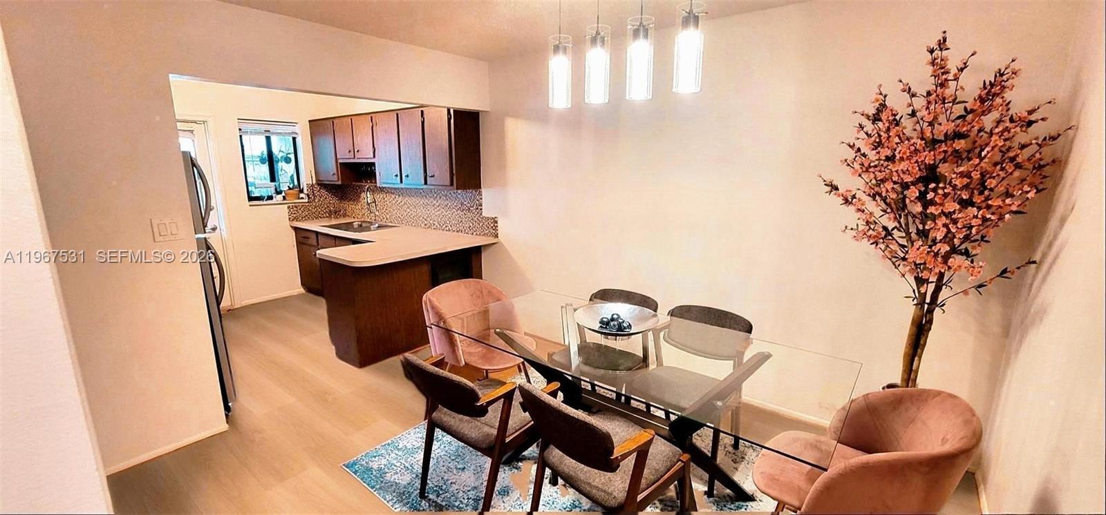 DIXIE WAY - Residential Income