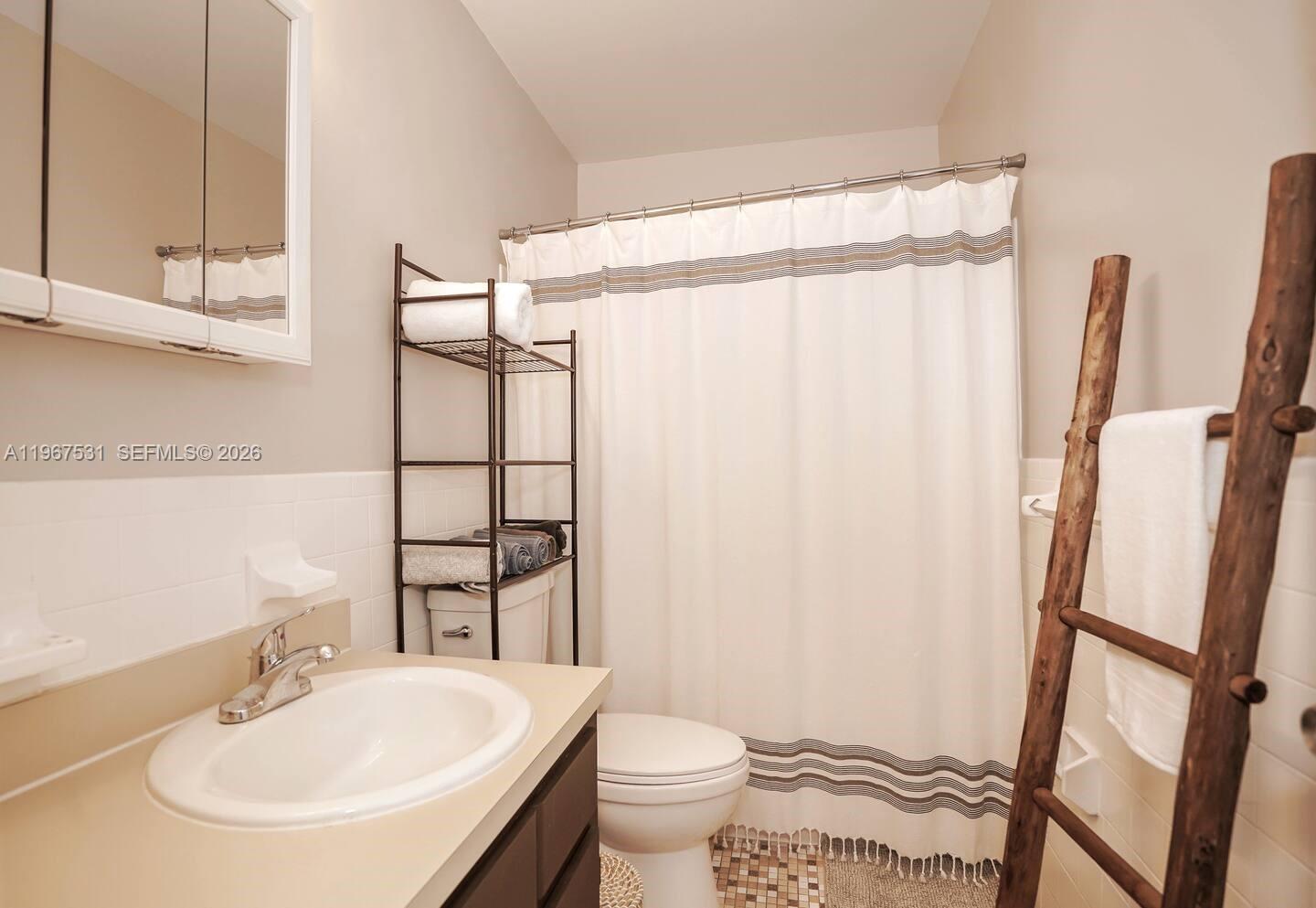 DIXIE WAY - Residential Income