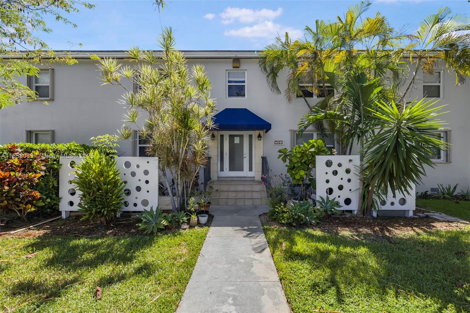 Welcome to this cozy and light-filled 2-bedroom, 1-bathroom apartment in The Arbors. This charming residence, nestled in one of Miami's most sought-after neighborhoods, offers 786 square feet of inviting and comfortable living space. With just four units in the building, you'll relish the privacy and tranquility it provides. The large hurricane impact windows fill all rooms with natural light and offering stunning views of the lush, surrounding trees. Perfectly positioned, this residence is conveniently close to top-rated schools, catering to families who prioritize both comfort and convenience. The vibrant neighborhood boasts a variety of fantastic dining options, shopping destinations, and several picturesque parks, ensuring endless opportunities for leisure and entertainment.