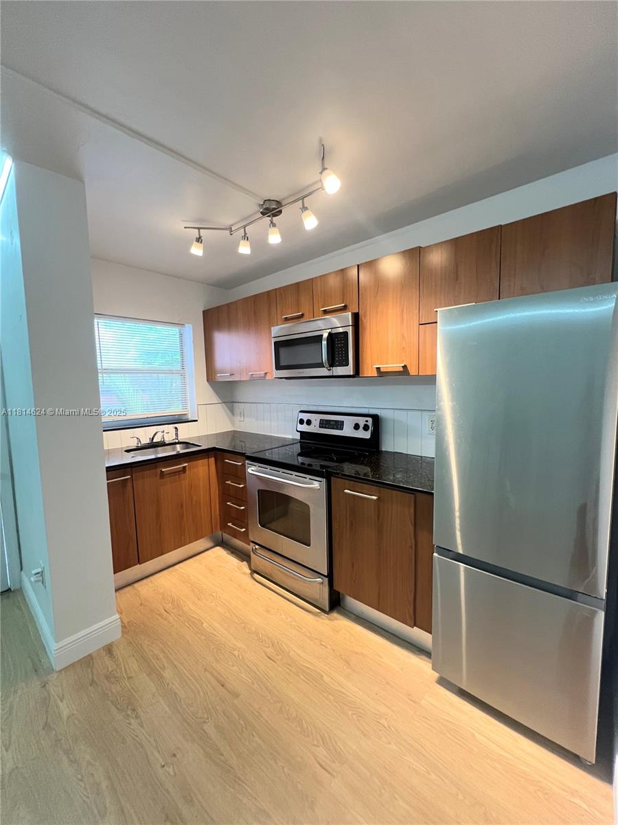 Rental Property at 421 Ne 68th St 4, Miami, Broward County, Florida - Bedrooms: 1 
Bathrooms: 1  - $1,649 MO.