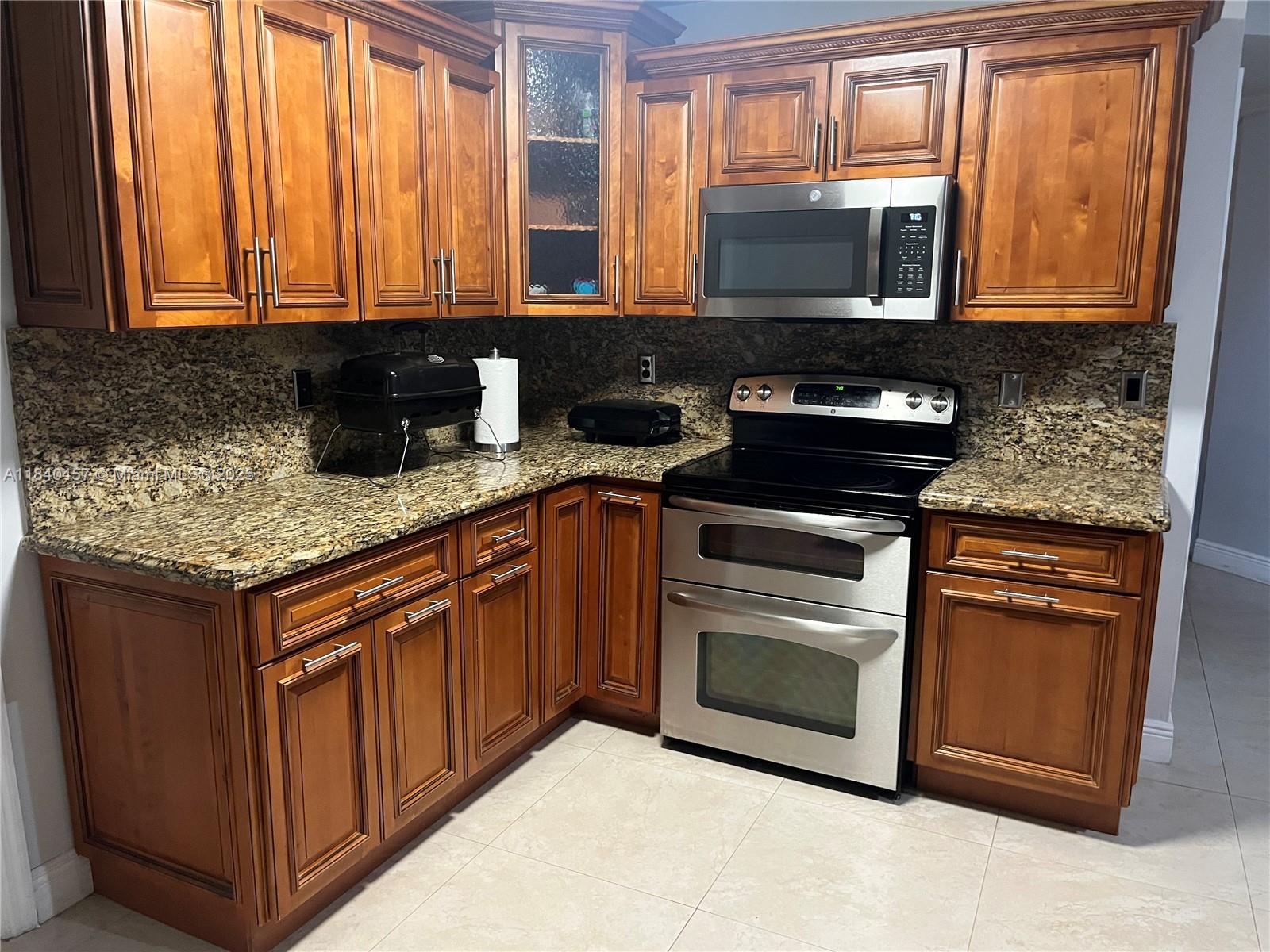 FOREST LAKES GARDENS SEC 2 - Residential