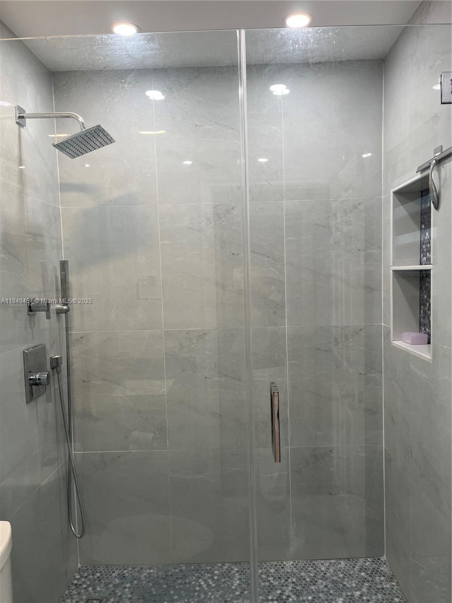 FOREST LAKES GARDENS SEC 2 - Residential