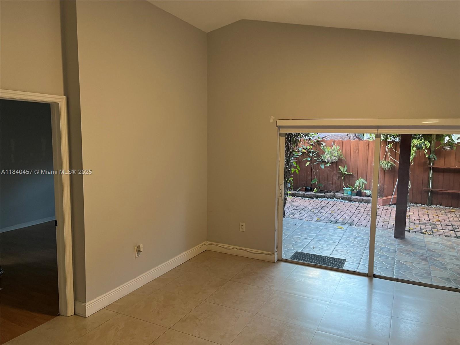 FOREST LAKES GARDENS SEC 2 - Residential