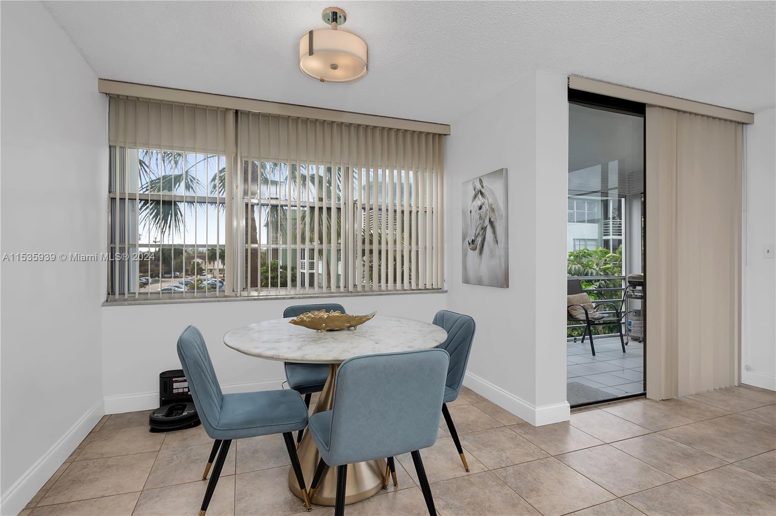 WATERGATE 4 CONDO - Residential