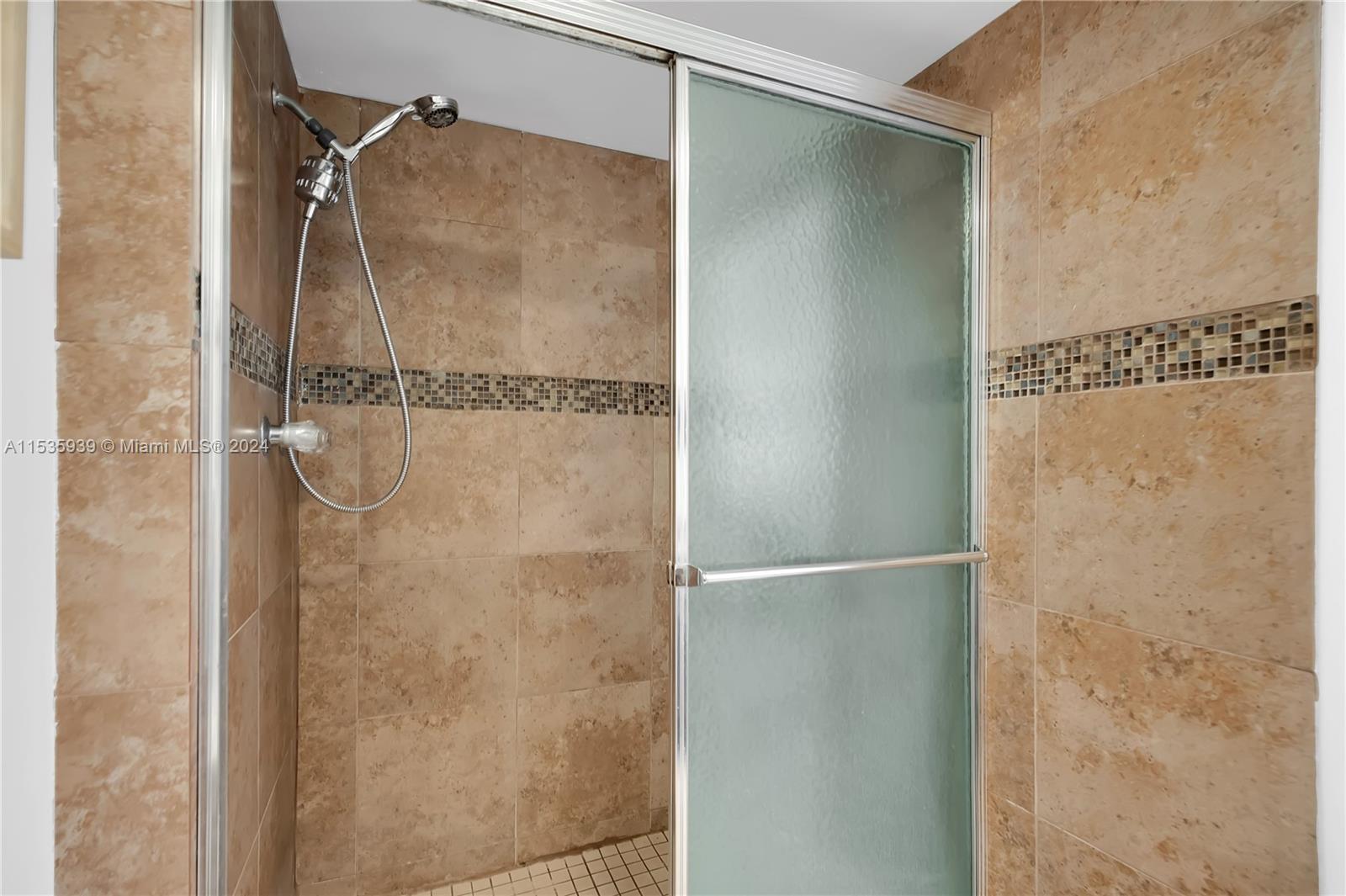 WATERGATE 4 CONDO - Residential