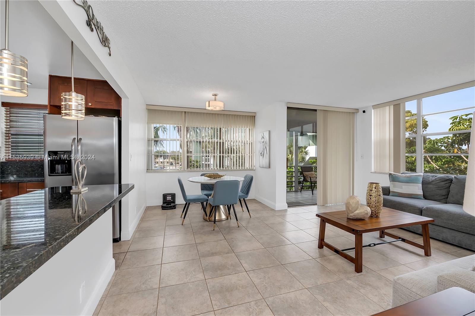 WATERGATE 4 CONDO - Residential