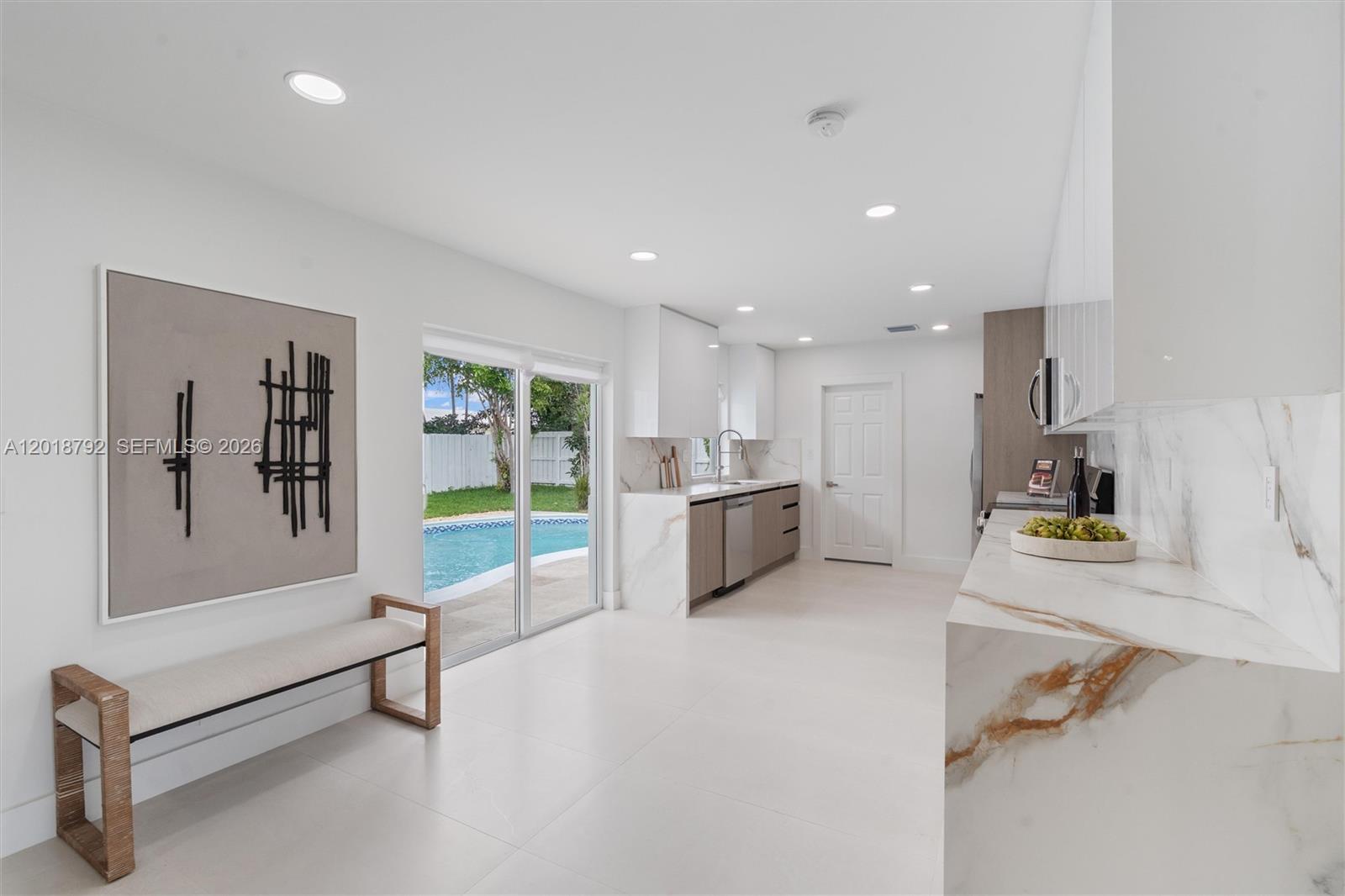 VENETIAN ISLES 3RD SEC - Residential