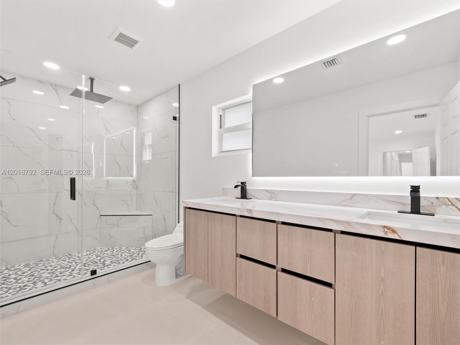VENETIAN ISLES 3RD SEC - Residential