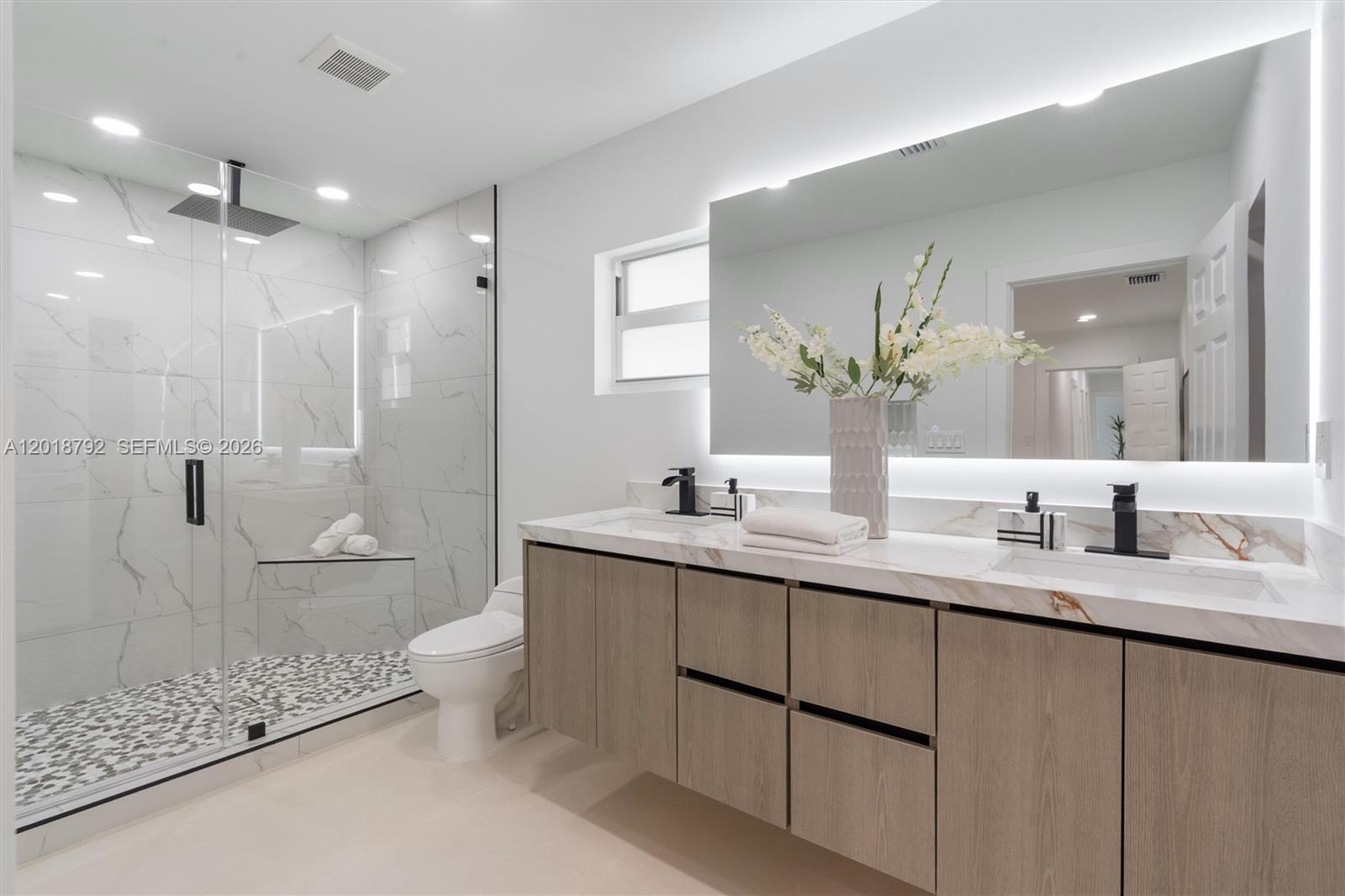 VENETIAN ISLES 3RD SEC - Residential